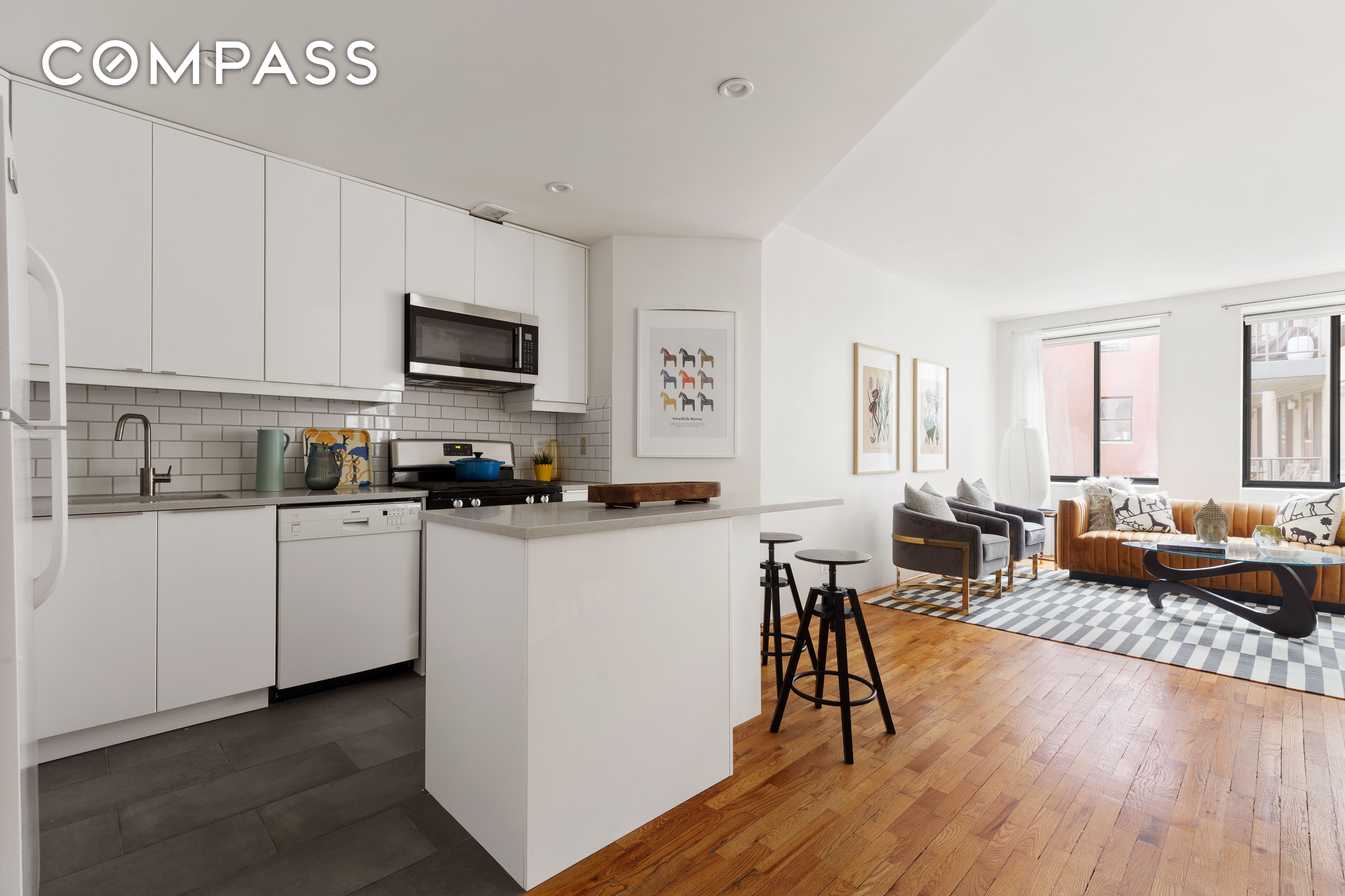 167 Perry Street 4K, West Village, Downtown, NYC - 1 Bedrooms  
1 Bathrooms  
4 Rooms - 