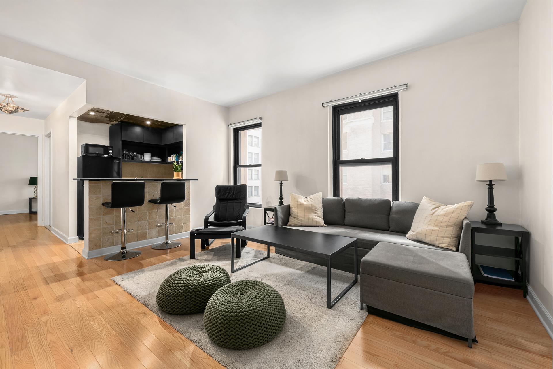 56 Pine Street 10D, Financial District, Downtown, NYC - 1 Bedrooms  
1 Bathrooms  
3 Rooms - 