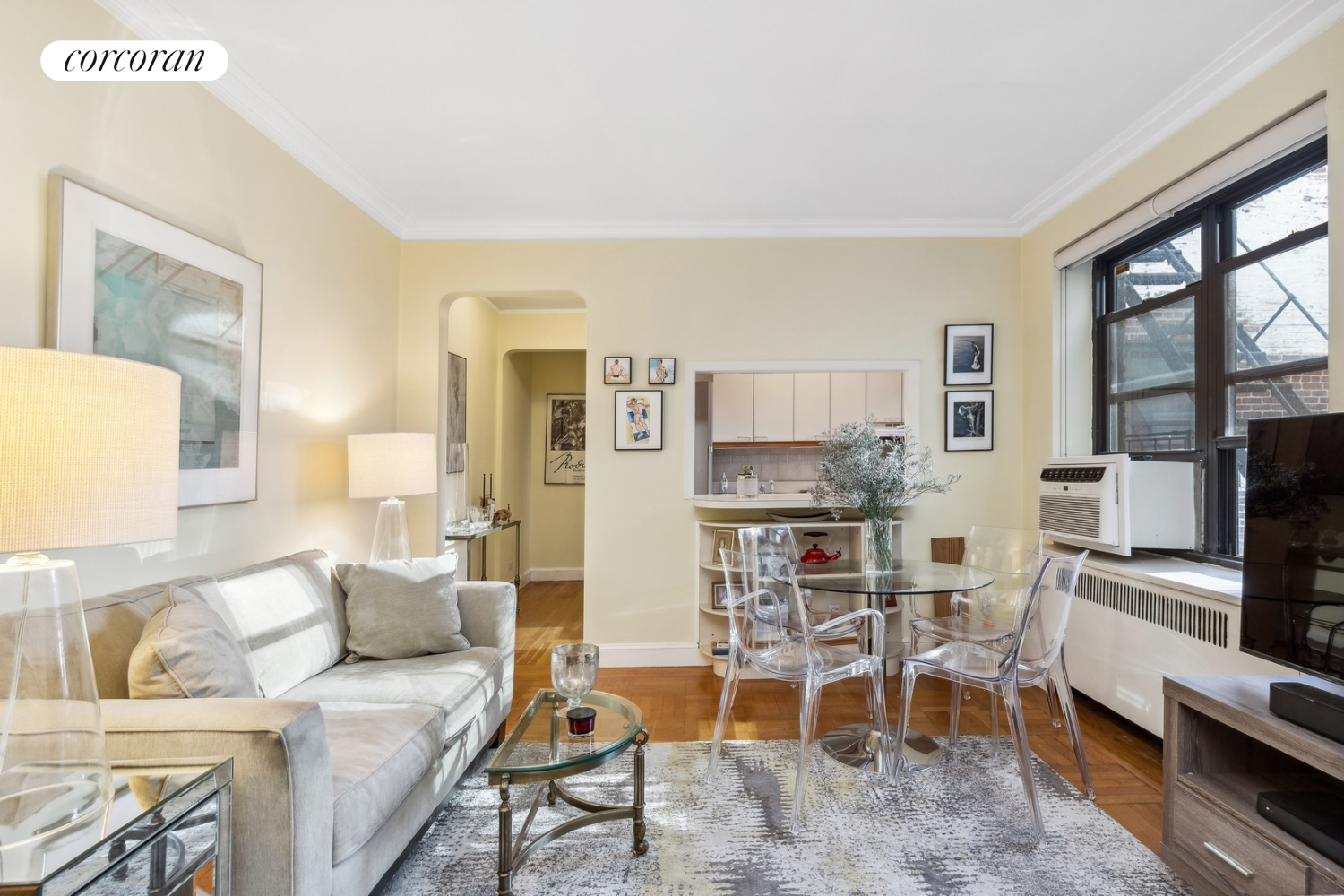 Photo 1 of 349 East 49th Street 6A, Midtown East, NYC, $355,000, Web #: 1054595253