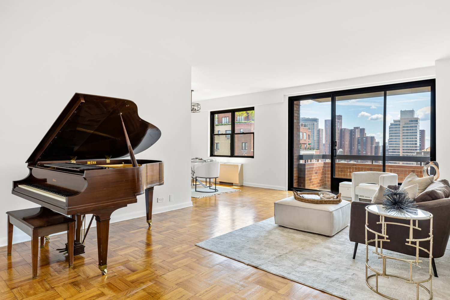 45 East 89th Street 21 F, Carnegie Hill, Upper East Side, NYC - 3 Bedrooms  
3 Bathrooms  
6 Rooms - 