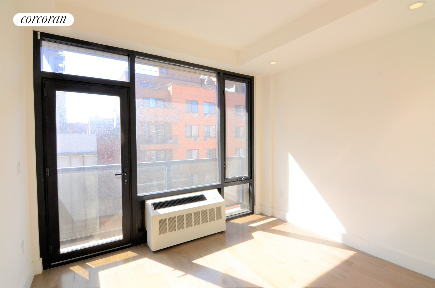 399 East 8th Street 4C, East Village, Downtown, NYC - 2 Bedrooms  
1 Bathrooms  
4 Rooms - 