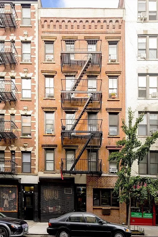 148 Sullivan Street 7, Soho, Downtown, NYC - 1 Bedrooms  
1 Bathrooms  
3 Rooms - 