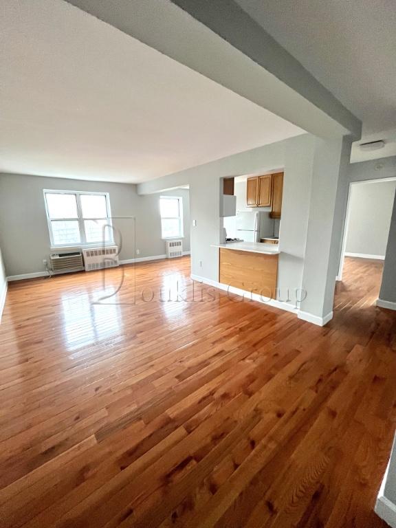 16-66 Bell Blvd, Whitestone, Queens, New York - 2 Bedrooms  
1.5 Bathrooms  
4 Rooms - 