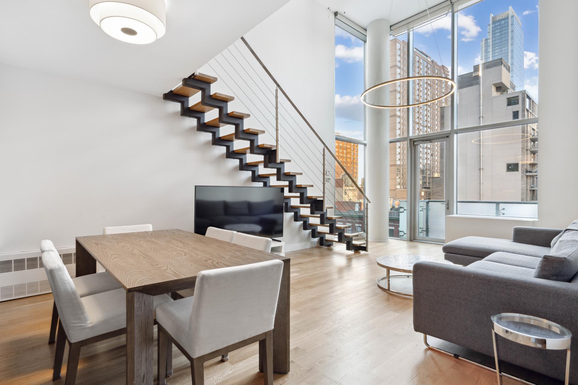 464 West 44th Street Phc, Hells Kitchen, Midtown West, NYC - 2 Bedrooms  
2 Bathrooms  
4 Rooms - 