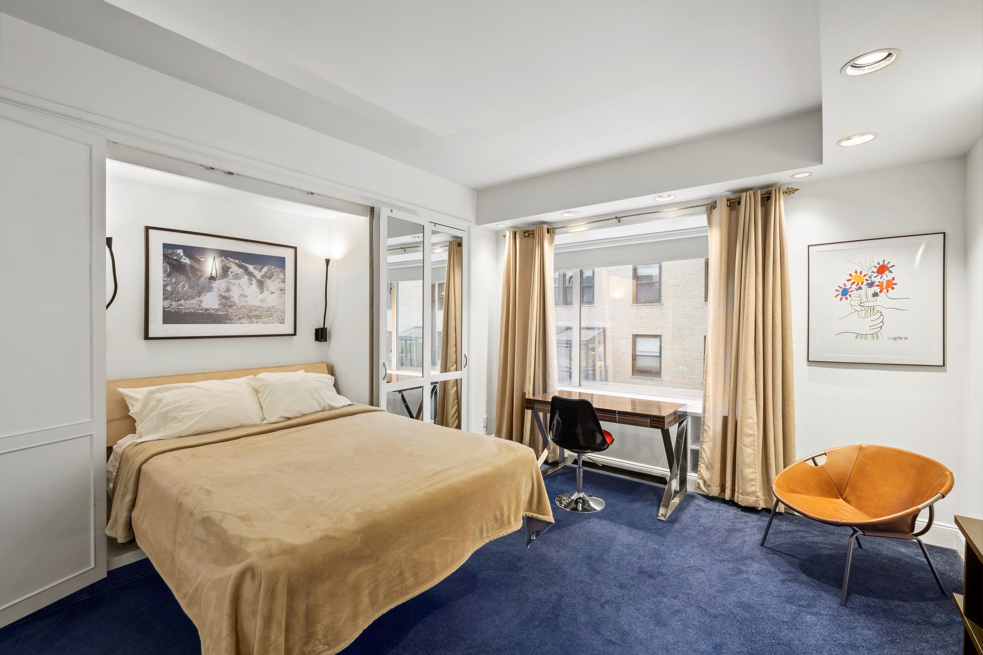 150 Central Park 1208, Central Park South, Midtown West, NYC - 1 Bathrooms  
2 Rooms - 