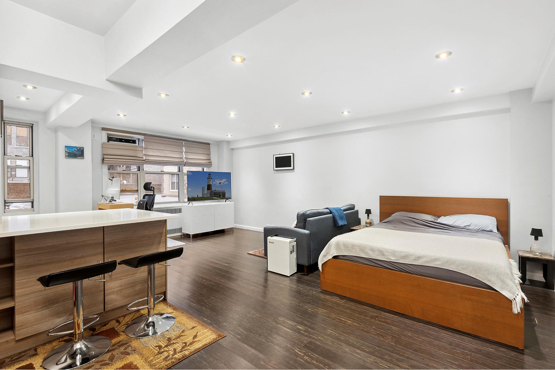 220 Madison Avenue 2D, Gramercy Park And Murray Hill, Downtown, NYC - 1 Bathrooms  
3 Rooms - 