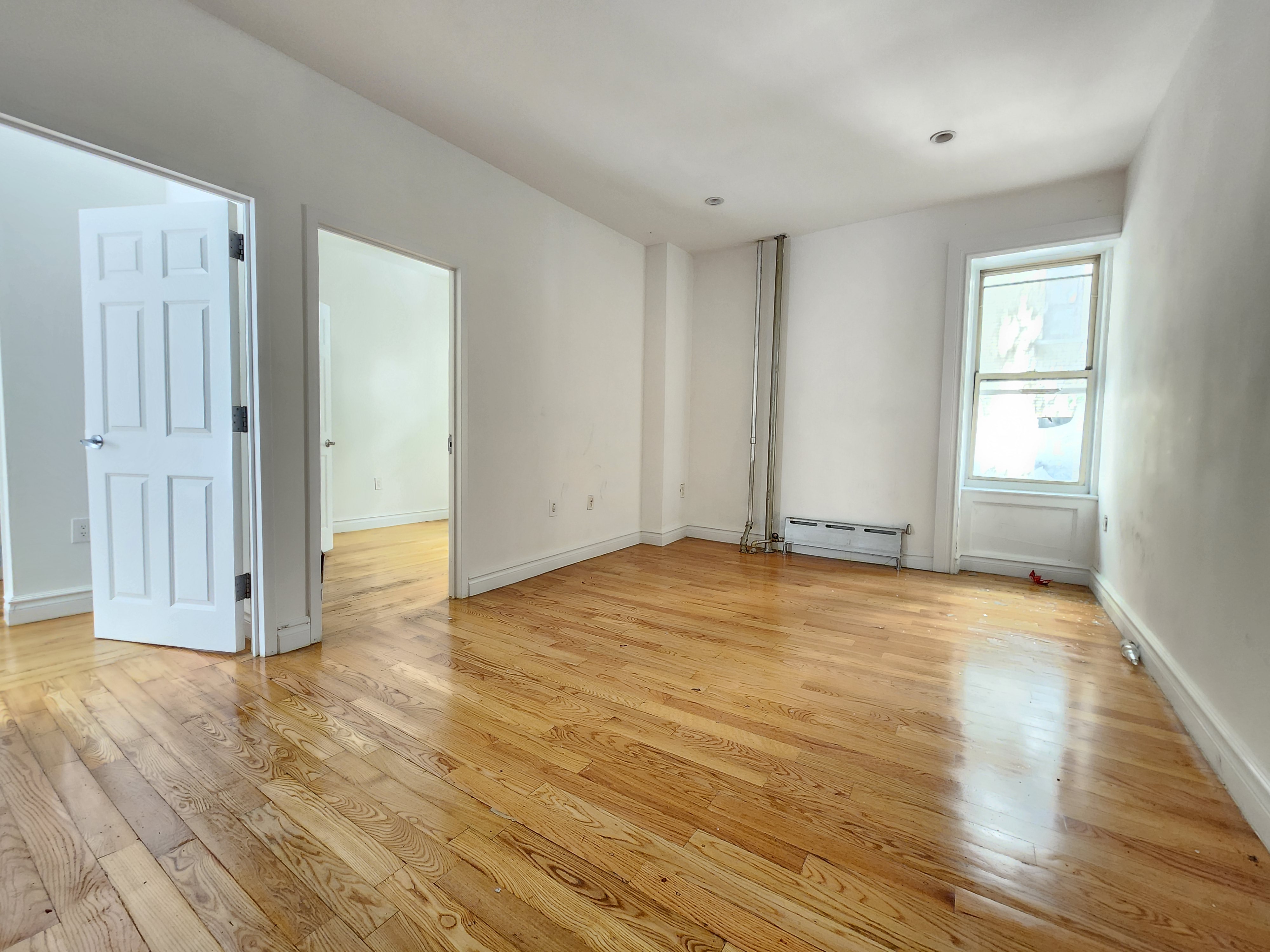 605 West 141st Street 5, Hamilton Heights, Upper Manhattan, NYC - 3 Bedrooms  
2 Bathrooms  
5 Rooms - 