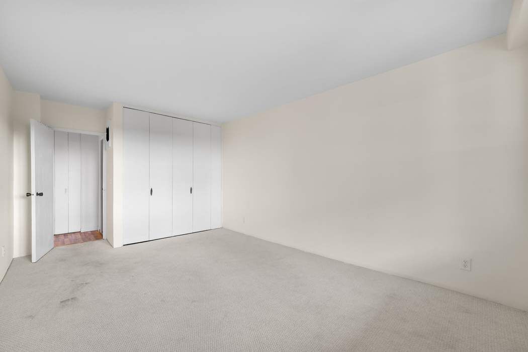 4901 Henry Hudson Parkway, New York, NY 10471, 1 Bedroom Bedrooms, 3 Rooms Rooms,1 BathroomBathrooms,Residential,For Sale,Windsor North,Henry Hudson,PRCH-7810596