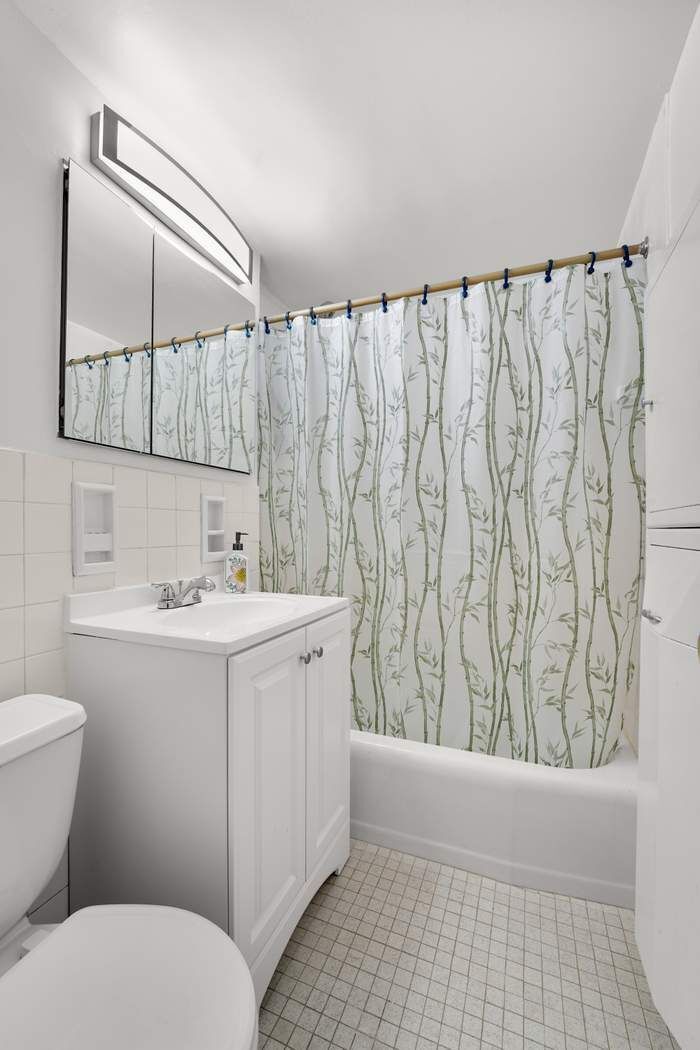 4901 Henry Hudson Parkway, New York, NY 10471, 1 Bedroom Bedrooms, 3 Rooms Rooms,1 BathroomBathrooms,Residential,For Sale,Windsor North,Henry Hudson,PRCH-7810596