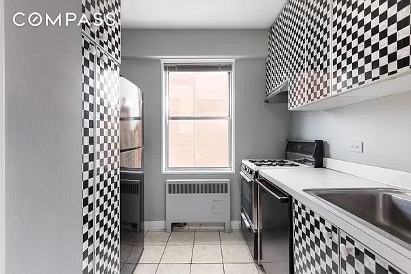 230 E 79th Street, New York, NY 10075, 3 Rooms Rooms,1 BathroomBathrooms,Residential,For Sale,79th,COMP-1494699410165016425