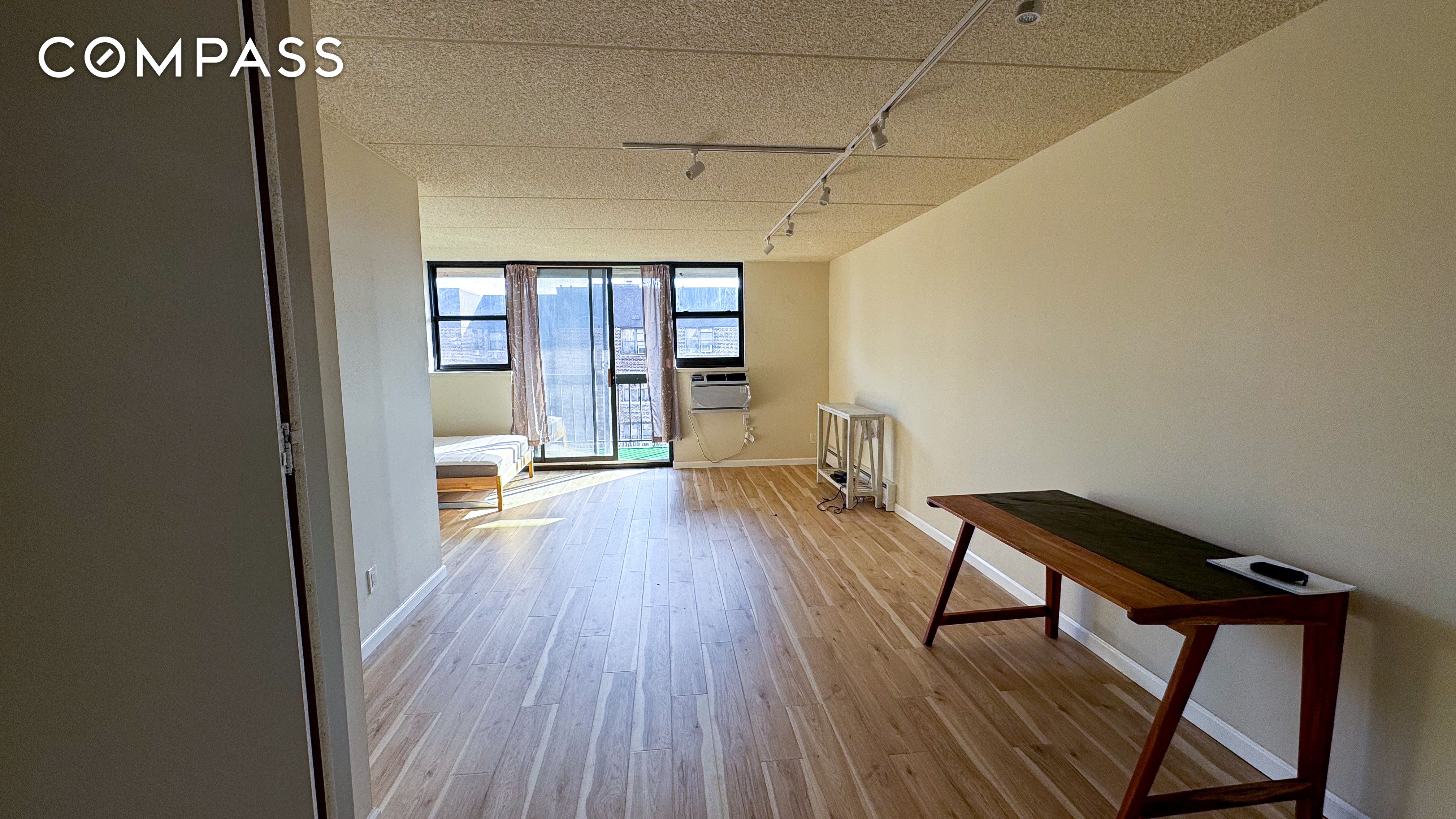 137-77 45th Avenue, Flushing, Queens, New York - 1 Bathrooms  
2 Rooms - 
