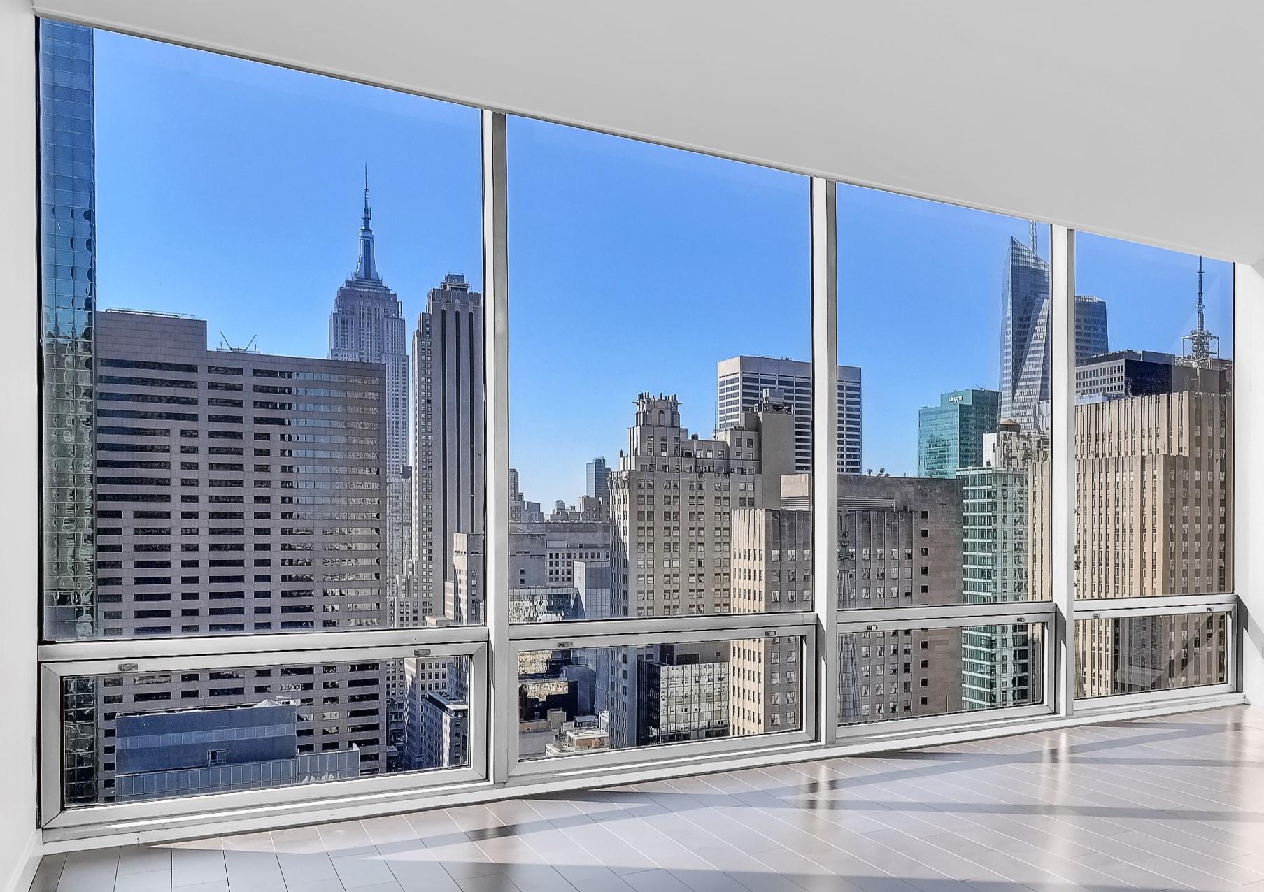 641 5th Avenue 26-F, Midtown East, Midtown East, NYC - 1 Bedrooms  
2 Bathrooms  
4 Rooms - 