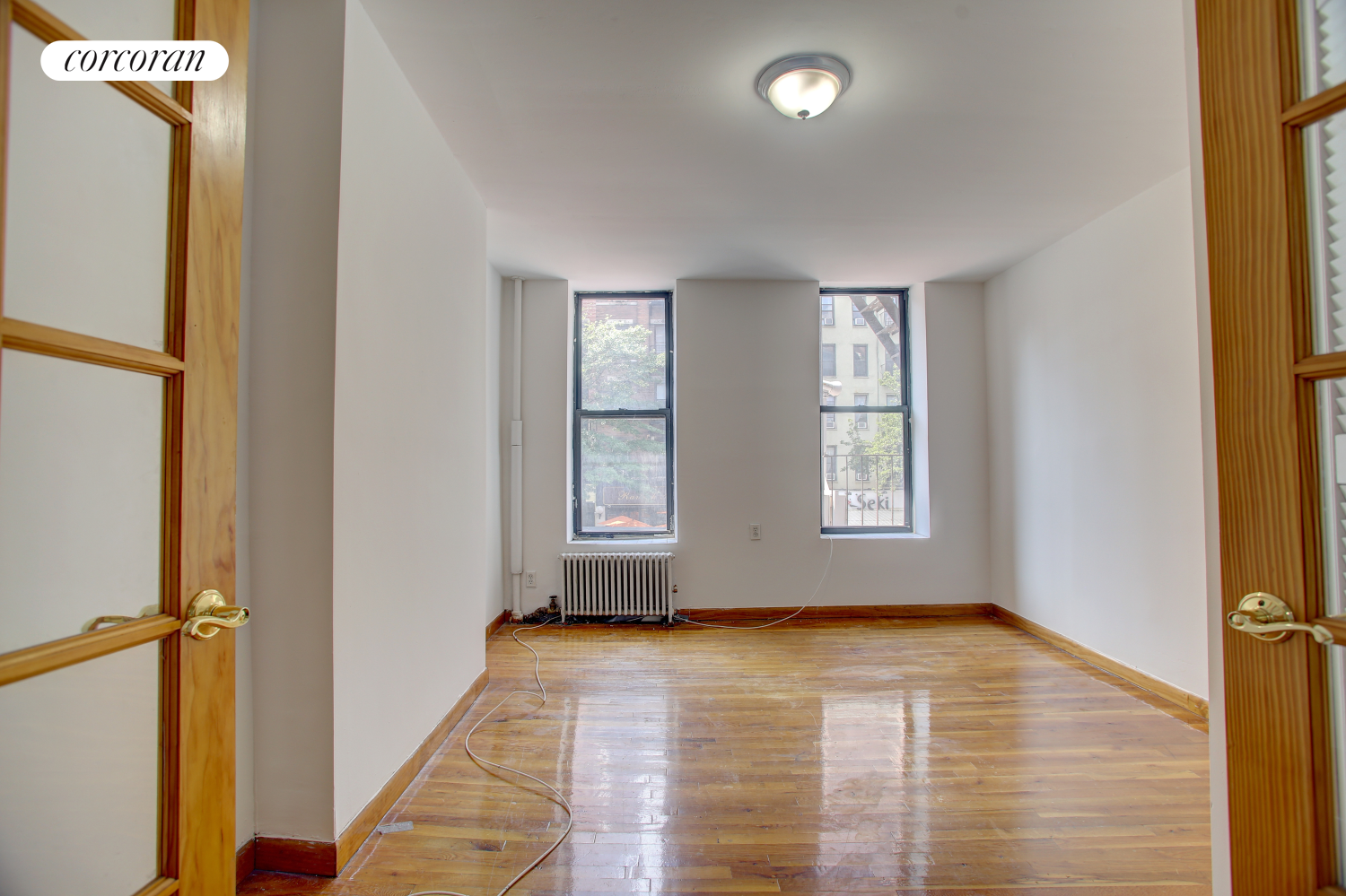 1136 1st Avenue 2, Lenox Hill, Upper East Side, NYC - 2 Bedrooms  
1 Bathrooms  
4 Rooms - 