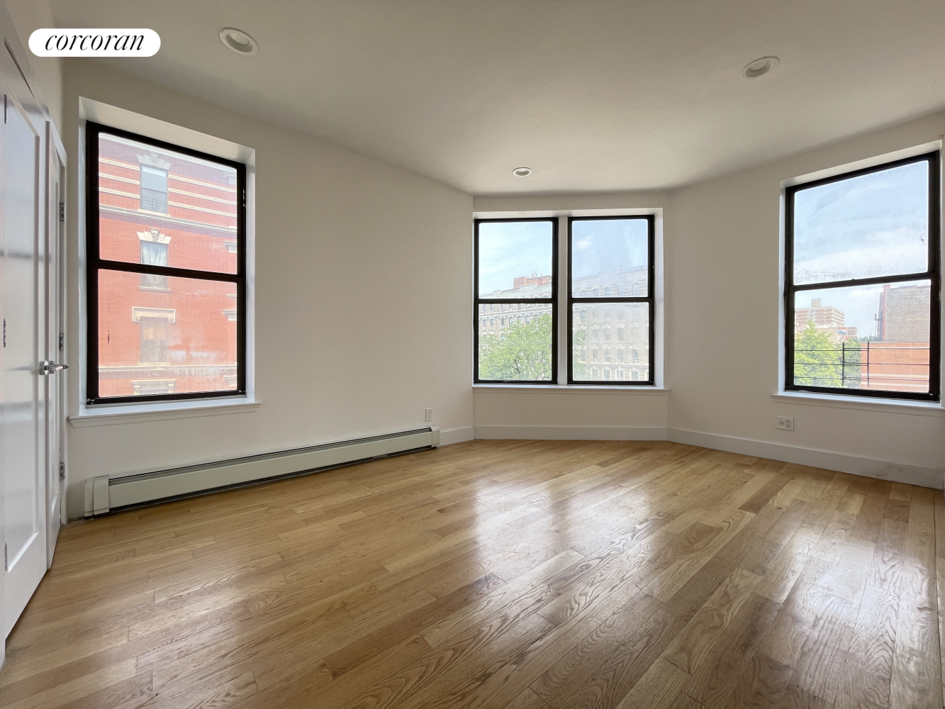 100 West 138th Street 3C, Central Harlem, Upper Manhattan, NYC - 3 Bedrooms  
1 Bathrooms  
5 Rooms - 