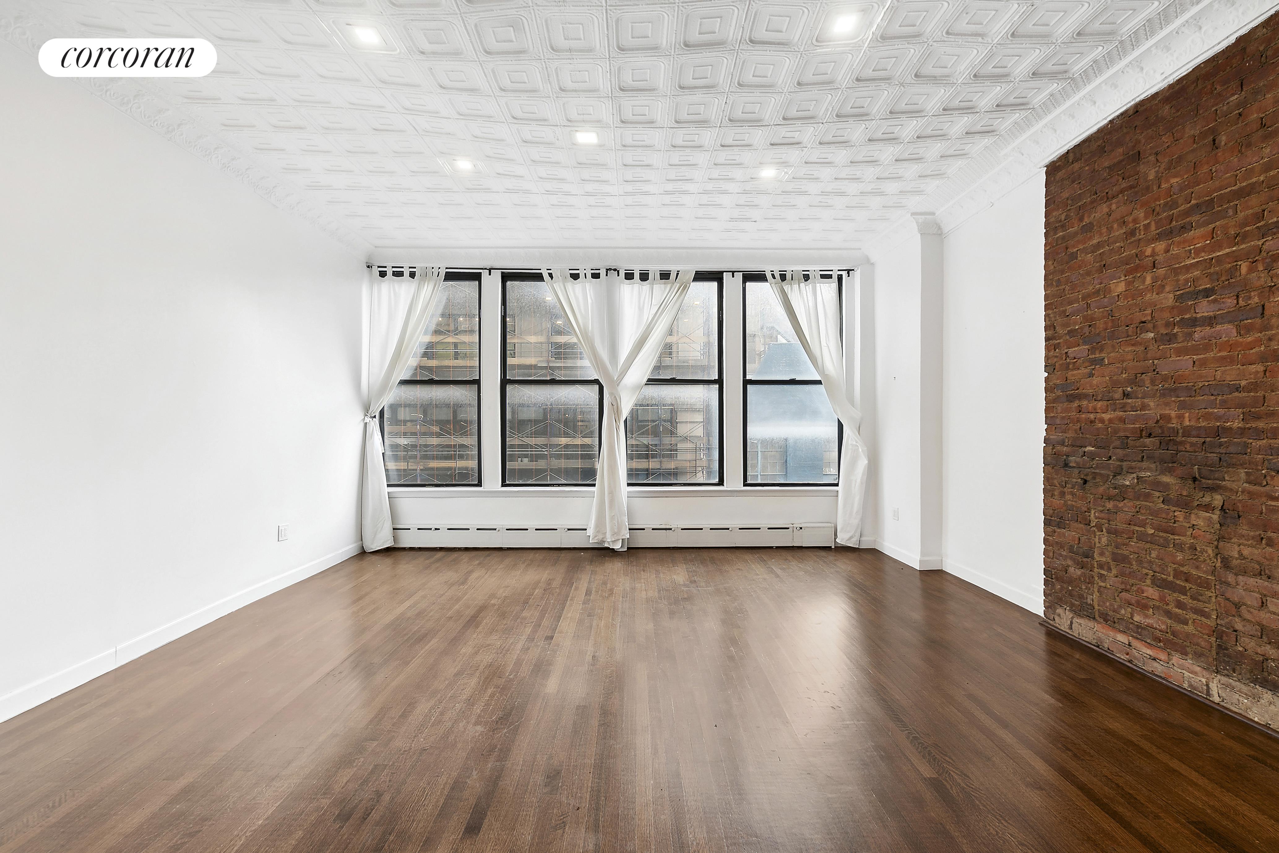 Photo 1 of 145 West 21st Street 3, Chelsea, NYC, $5,795, Web #: 1058659570