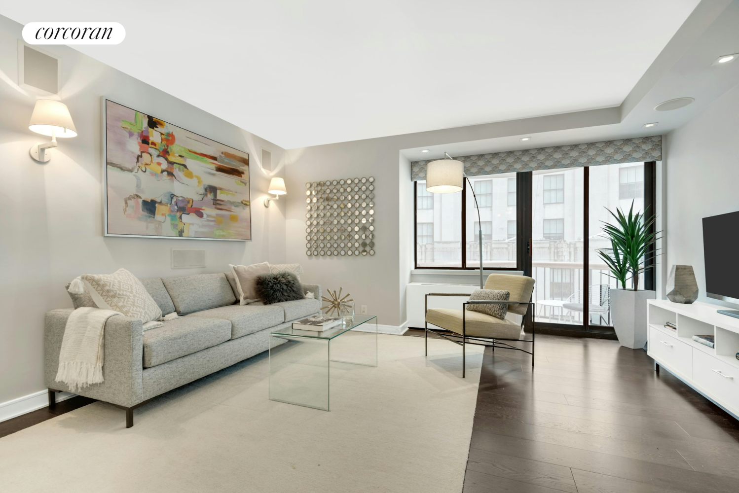 45 East 25th Street 15D, Nomad, Downtown, NYC - 3 Bedrooms  
3 Bathrooms  
6 Rooms - 