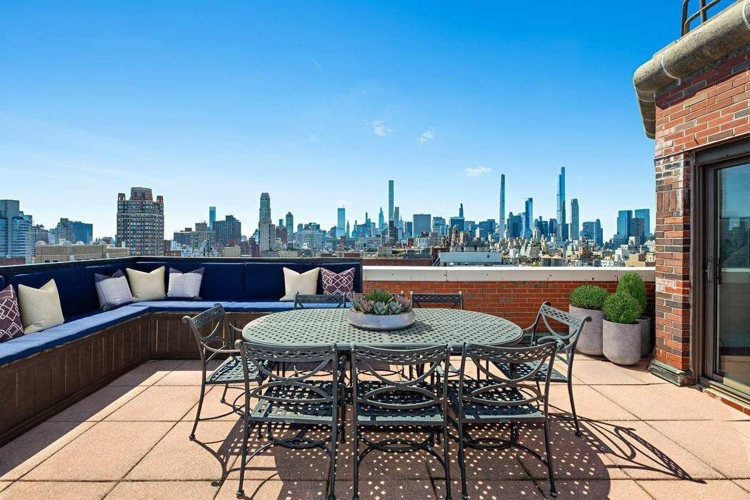 124 East 79th Street Pha, Upper East Side, Upper East Side, NYC - 3 Bedrooms  
3.5 Bathrooms  
7 Rooms - 