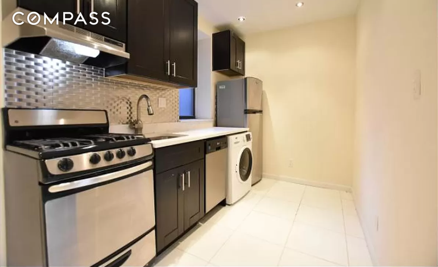 507 West 134th Street 32, Manhattanville, Upper Manhattan, NYC - 3 Bedrooms  
2 Bathrooms  
5 Rooms - 