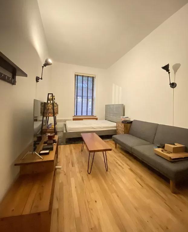 414 East 88th Street 1D, Yorkville, Upper East Side, NYC - 1 Bathrooms  
2 Rooms - 