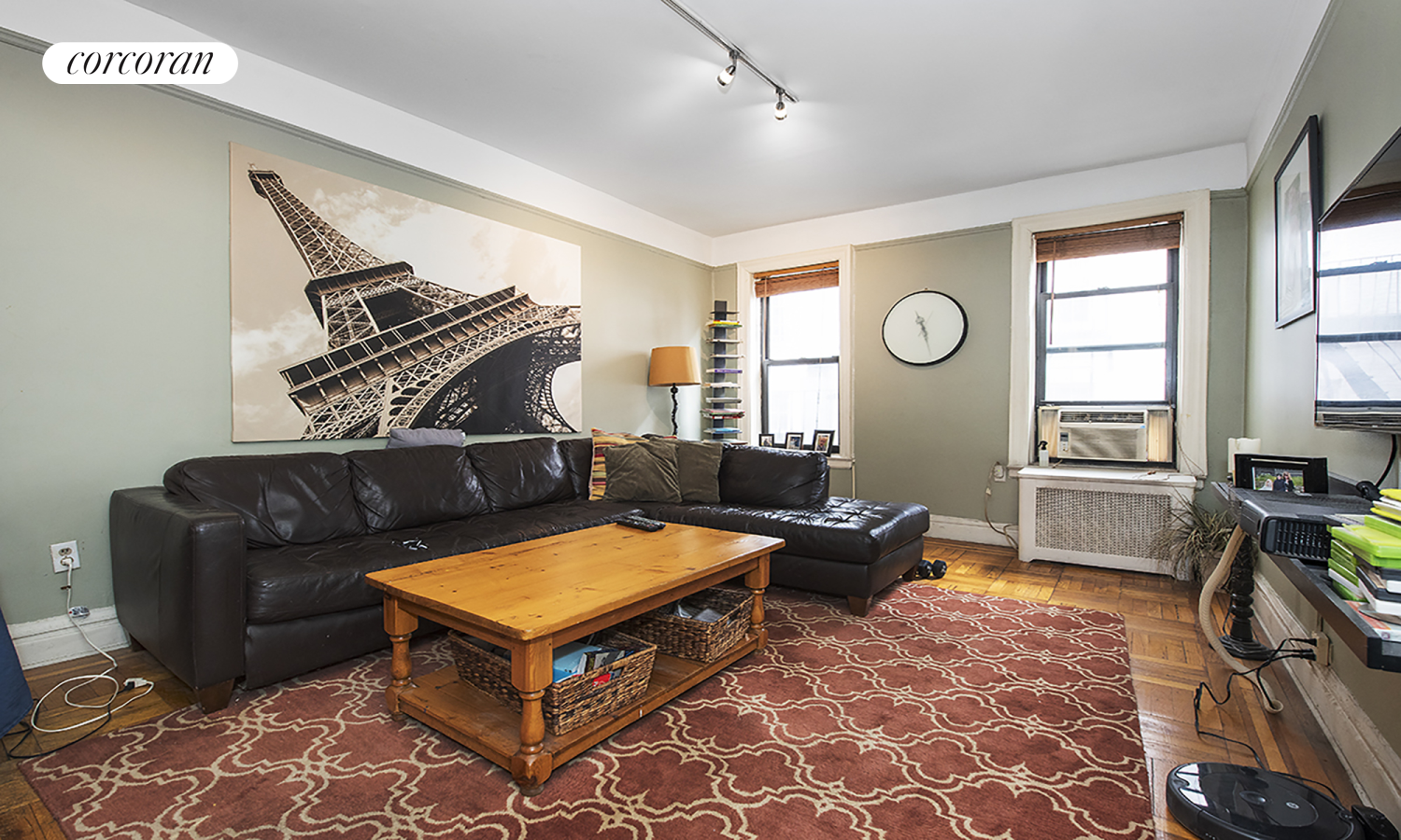 315 East 80th Street 2De, Yorkville, Upper East Side, NYC - 3 Bedrooms  
2 Bathrooms  
6 Rooms - 