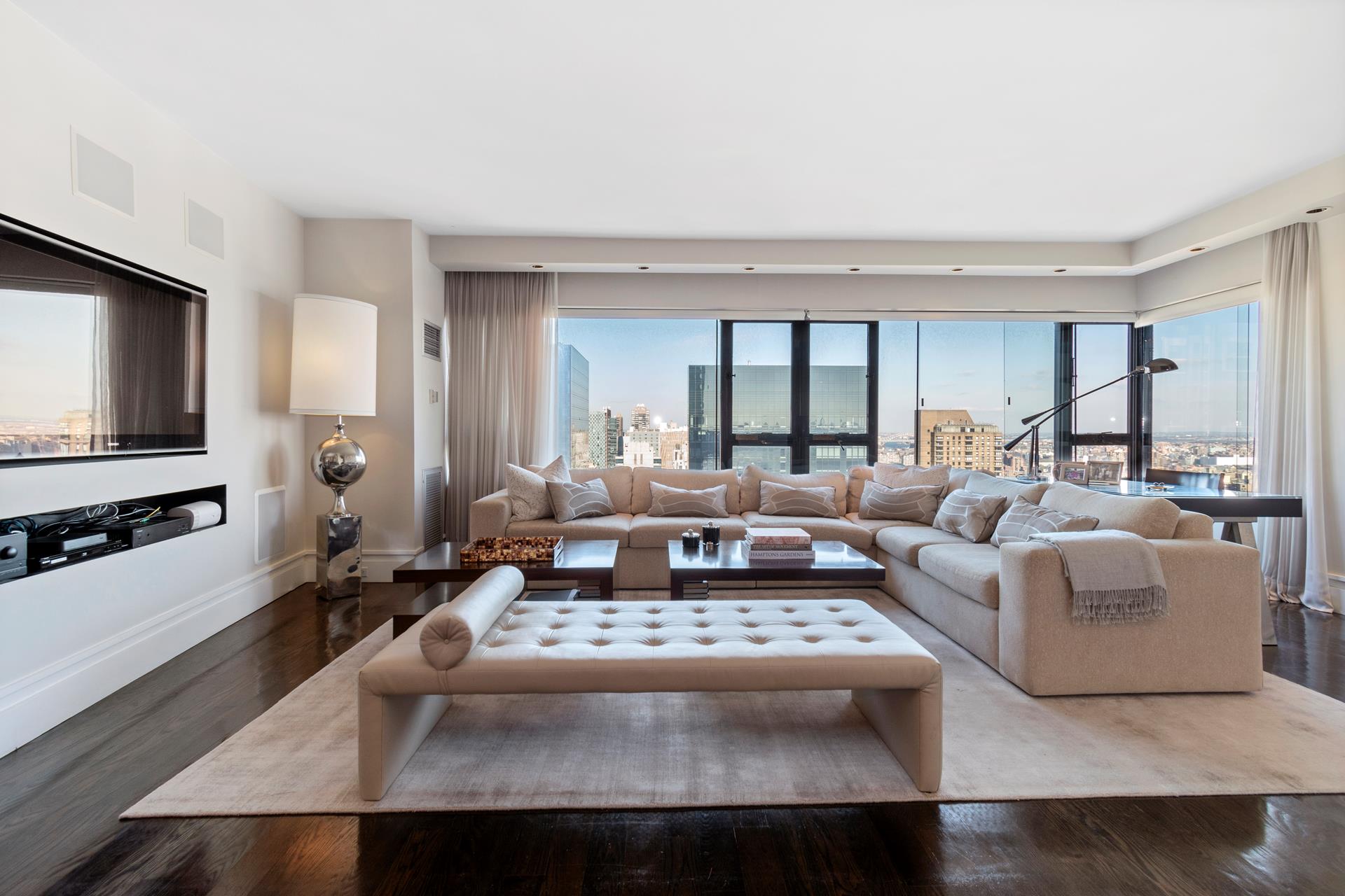 425 East 58th Street 34F, Sutton, Midtown East, NYC - 1 Bedrooms  
1.5 Bathrooms  
4 Rooms - 