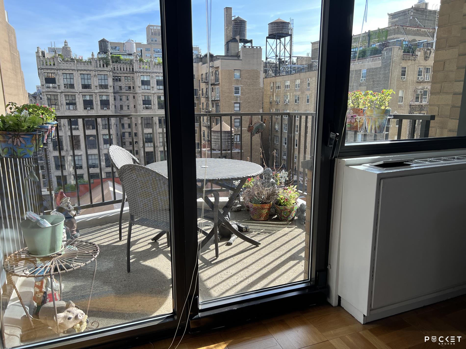 10 West 66th Street 16-C, Lincoln Square, Upper West Side, NYC - 1 Bedrooms  
1 Bathrooms  
3 Rooms - 