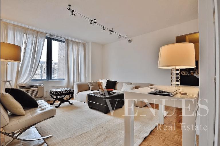 1623 3rd Avenue 21B, Upper East Side, Upper East Side, NYC - 1 Bedrooms  
1 Bathrooms  
3 Rooms - 