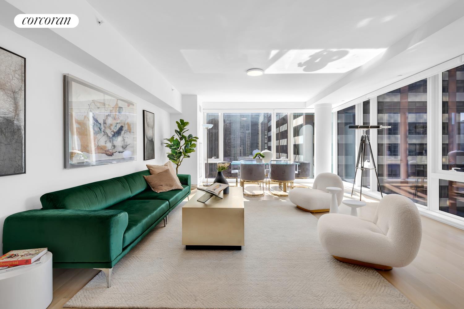 135 West 52nd Street 27A, Chelsea And Clinton, Downtown, NYC - 4 Bedrooms  
3.5 Bathrooms  
7 Rooms - 