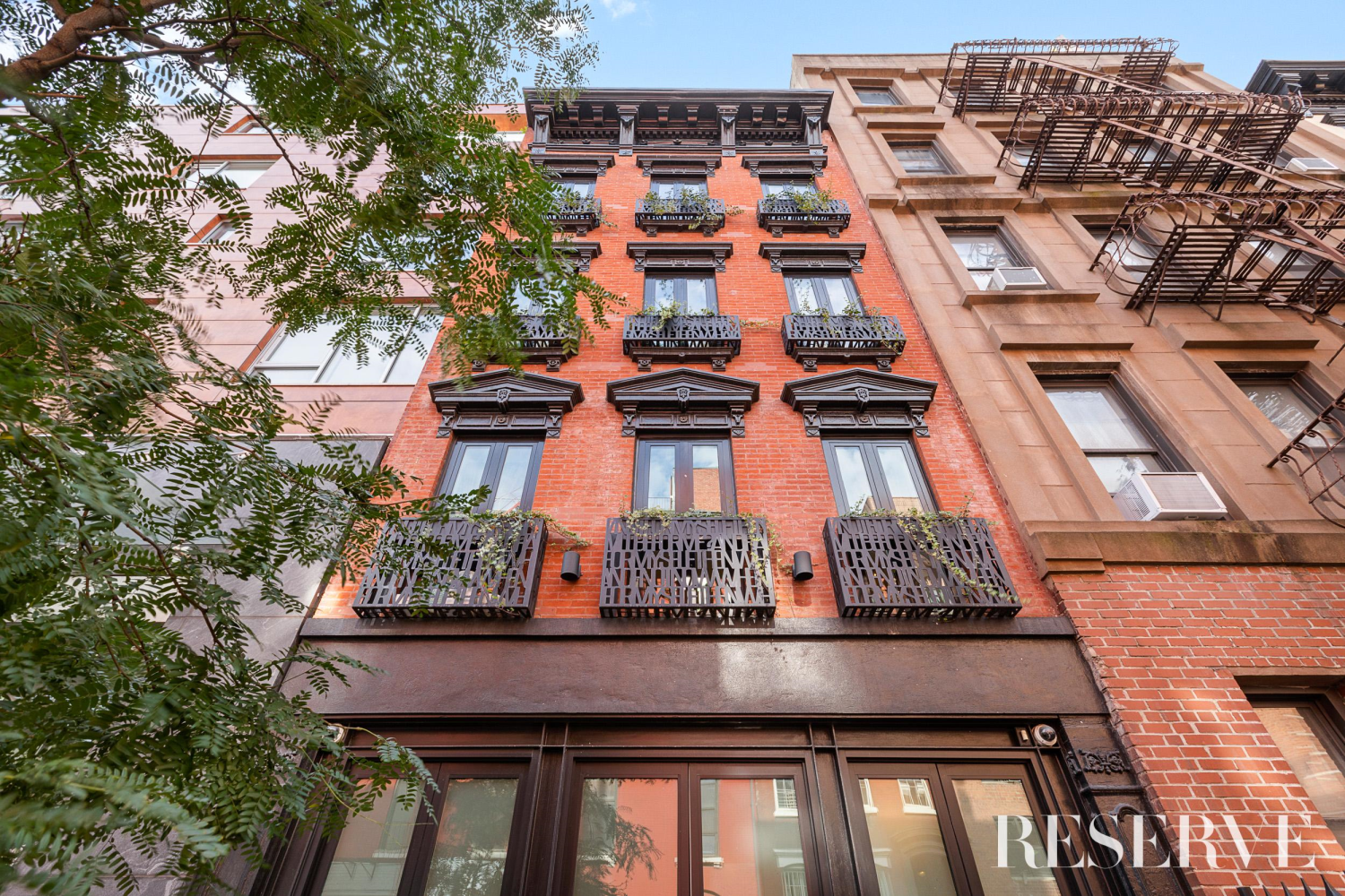 304 West 18th Street, Chelsea, Downtown, NYC - 2 Bedrooms  
4.5 Bathrooms  
10 Rooms - 