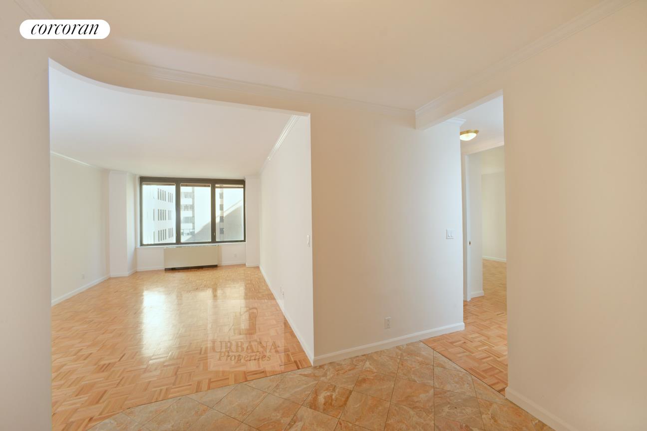 150 East 57th Street 9D, Sutton, Midtown East, NYC - 2 Bedrooms  
2 Bathrooms  
5 Rooms - 