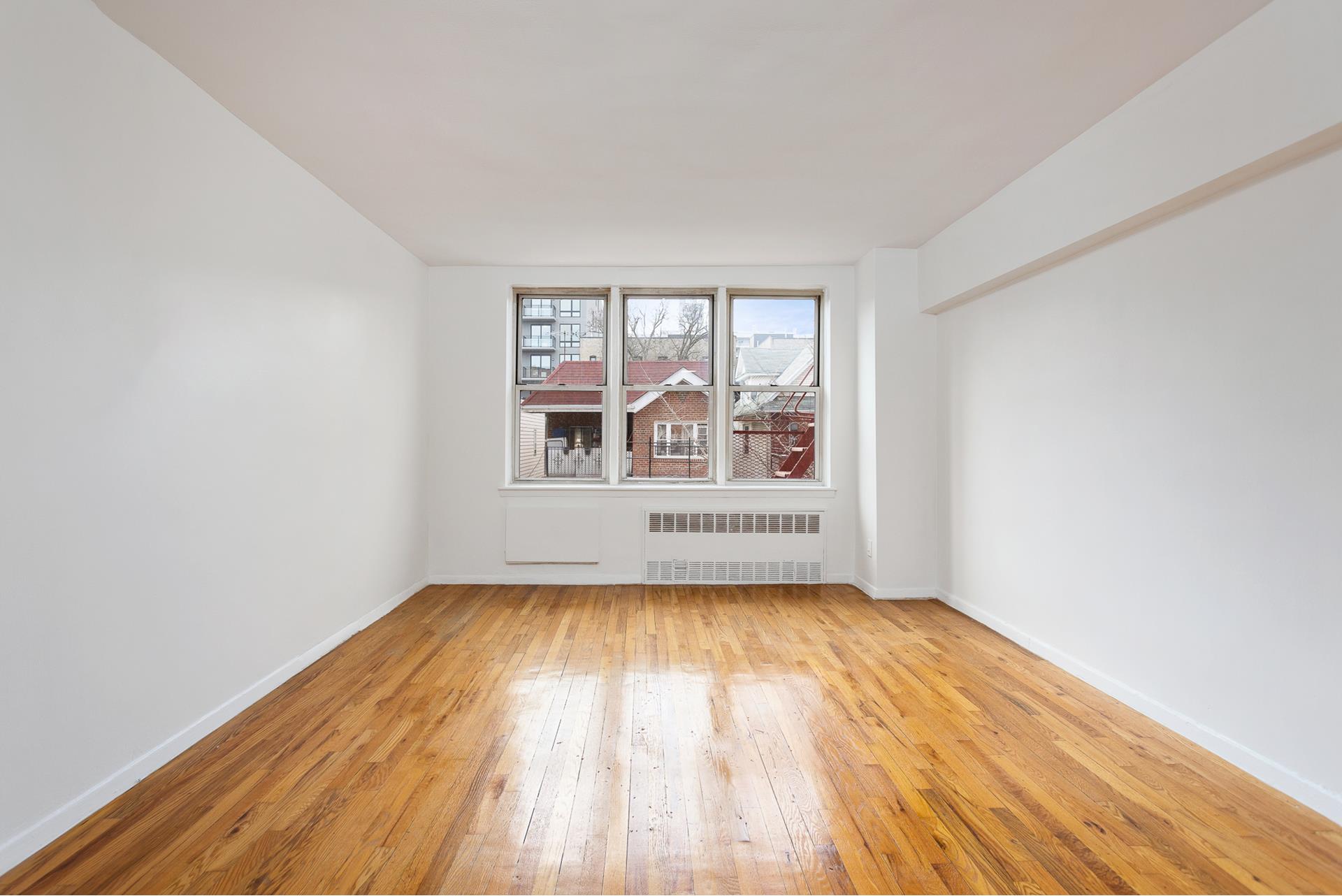 495 East 7th Street 3K, Kensington, Brooklyn, New York - 1 Bedrooms  
1 Bathrooms  
3 Rooms - 