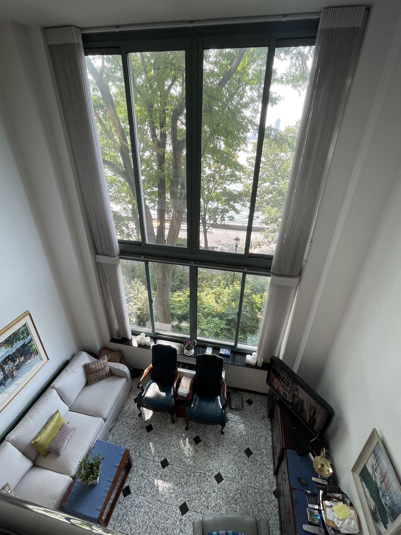 21 South End Avenue 214, Battery Park City, Downtown, NYC - 1 Bedrooms  
1.5 Bathrooms  
3 Rooms - 