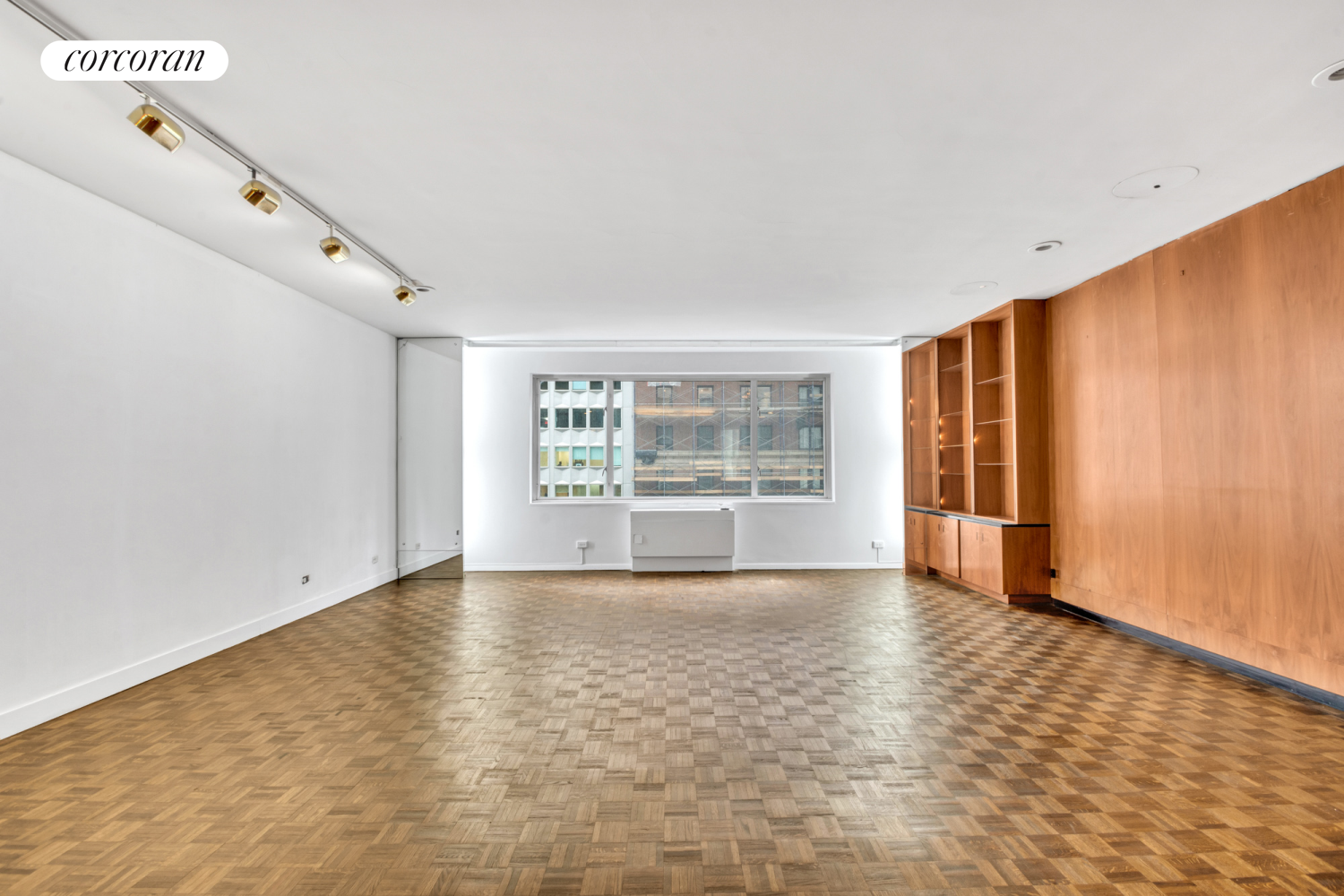 475 Park Avenue 5A, Midtown East, Midtown East, NYC - 4 Bedrooms  
3 Bathrooms  
6 Rooms - 