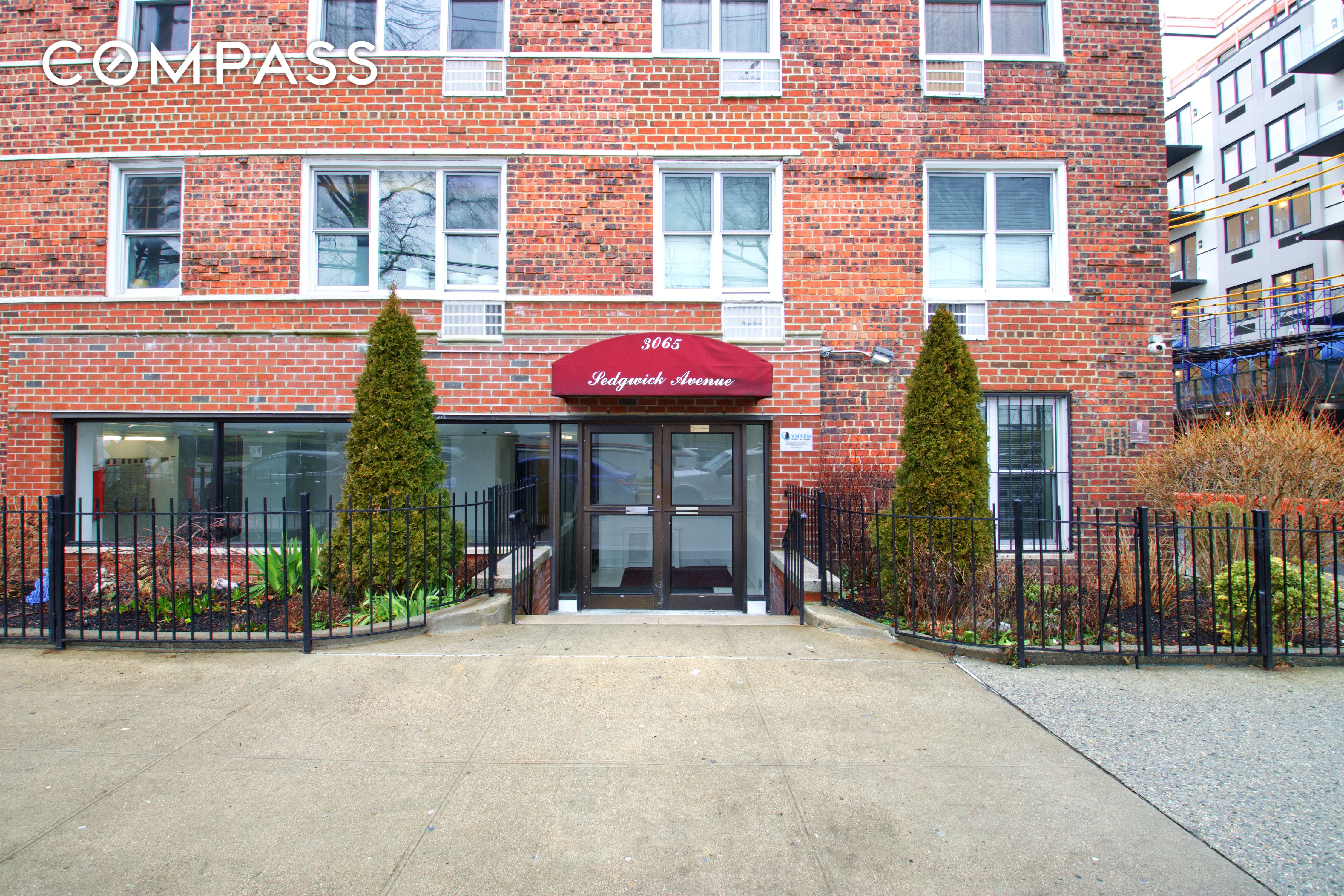 3065 Sedgwick Avenue 5C, Kingsbridge Heights, Bronx, New York - 2 Bedrooms  
1 Bathrooms  
5 Rooms - 
