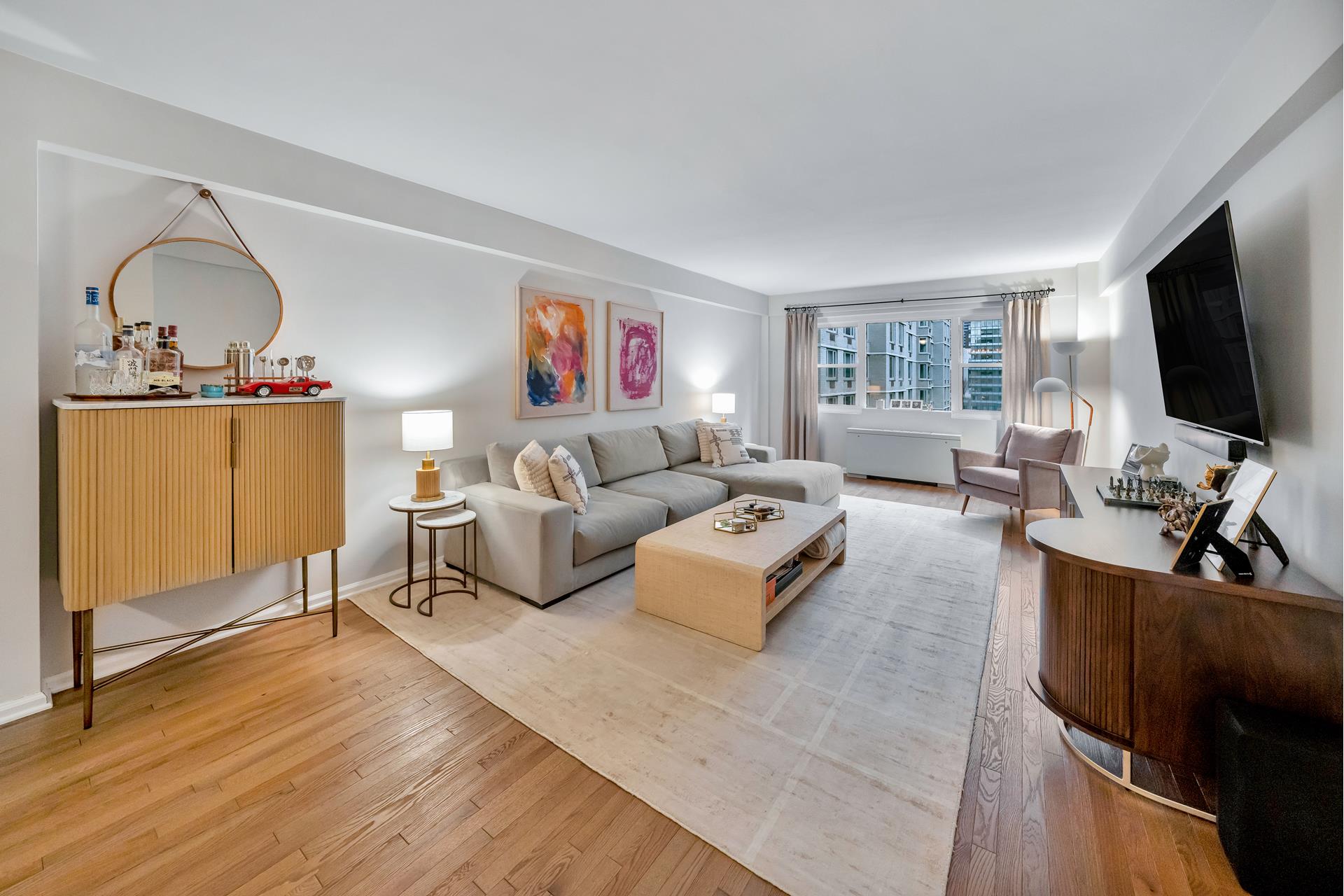 345 East 56th Street 12C, Sutton, Midtown East, NYC - 2 Bedrooms  
1 Bathrooms  
4 Rooms - 