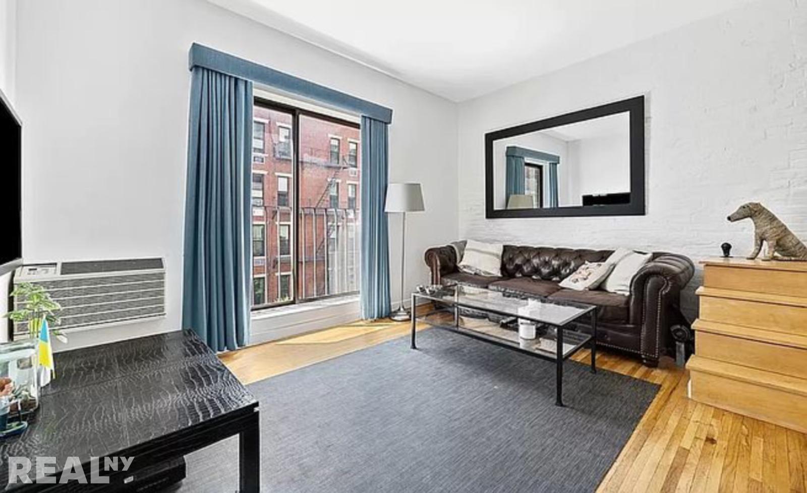 207 East 21st Street 6B, Gramercy Park, Downtown, NYC - 2 Bedrooms  
1 Bathrooms  
4 Rooms - 