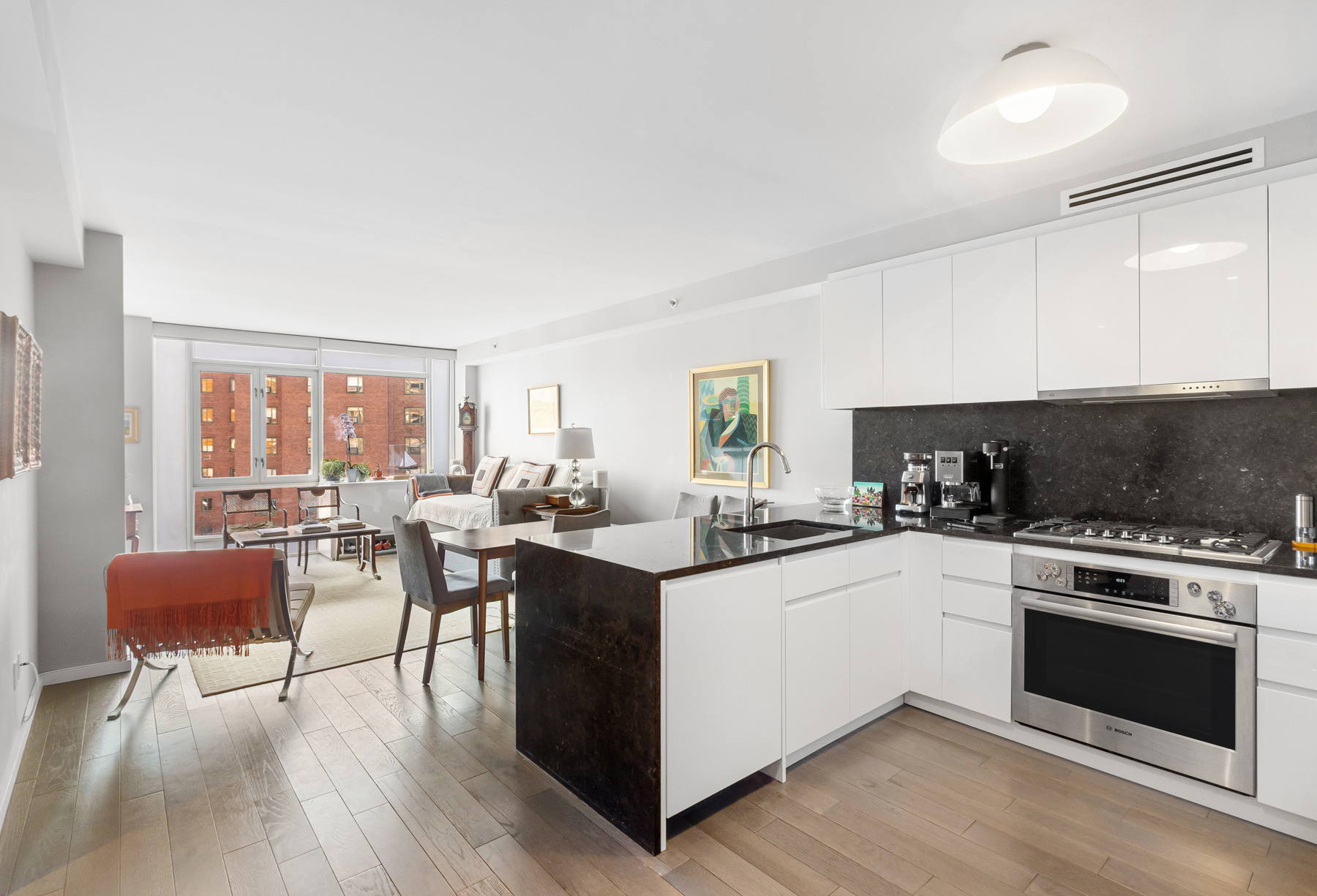 385 1st Avenue 5F, Gramercy Park, Downtown, NYC - 1 Bedrooms  
1 Bathrooms  
3 Rooms - 