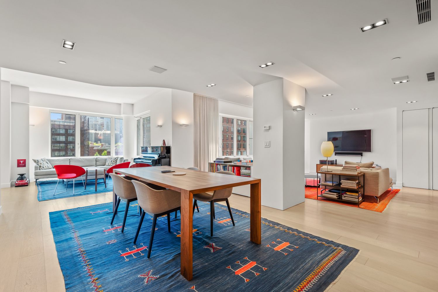 80 Riverside Boulevard 7Tu, Lincoln Sq, Upper West Side, NYC - 5 Bedrooms  
5 Bathrooms  
9 Rooms - 