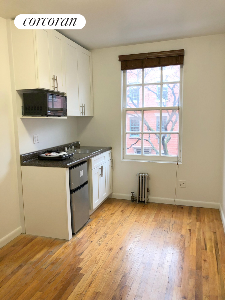 310 West 20th Street C1, Chelsea,  - 1 Bathrooms  
1 Rooms - 