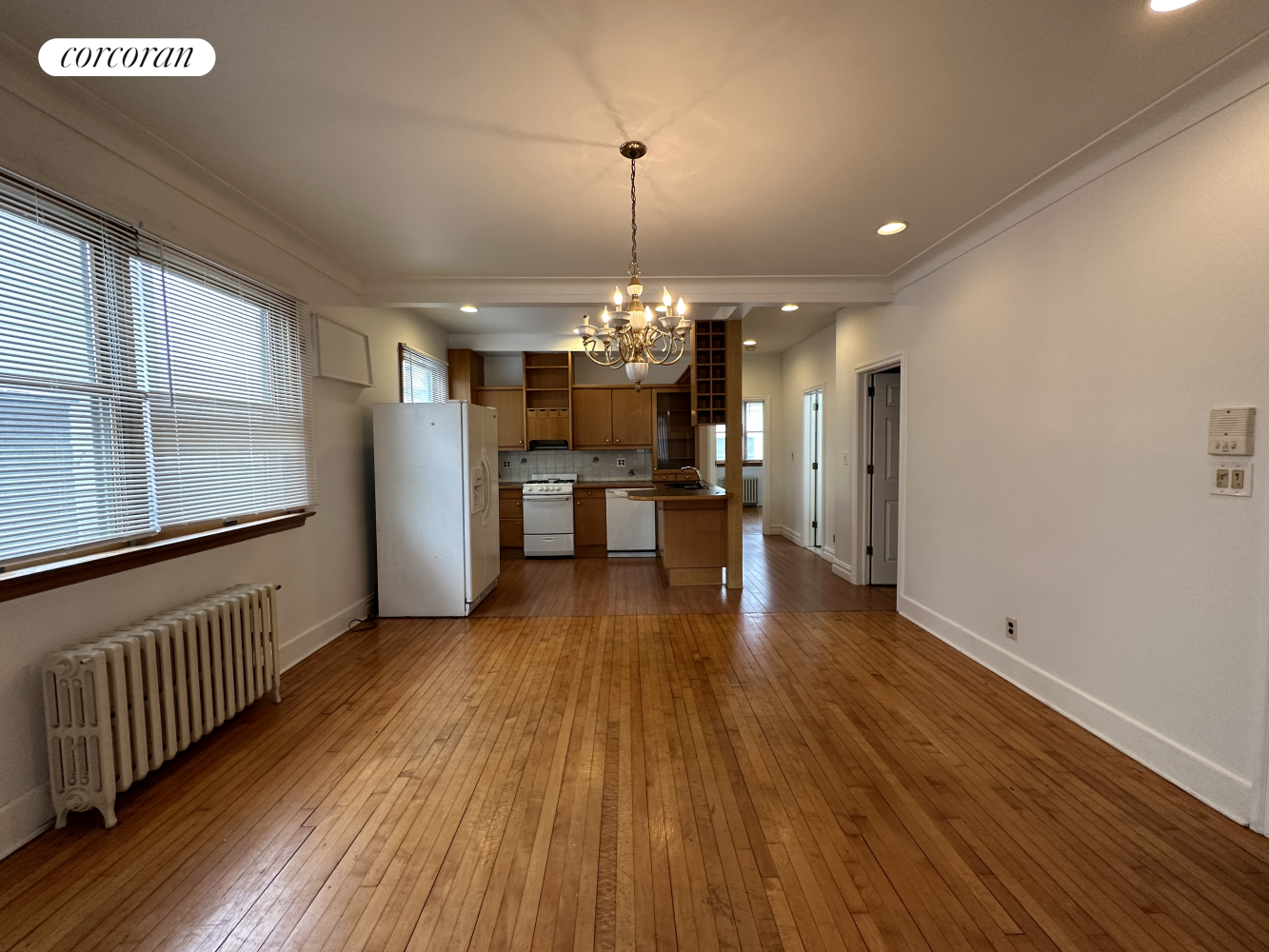 68-11 59th Road, Maspeth, Queens, New York - 2 Bedrooms  
1 Bathrooms  
3 Rooms - 