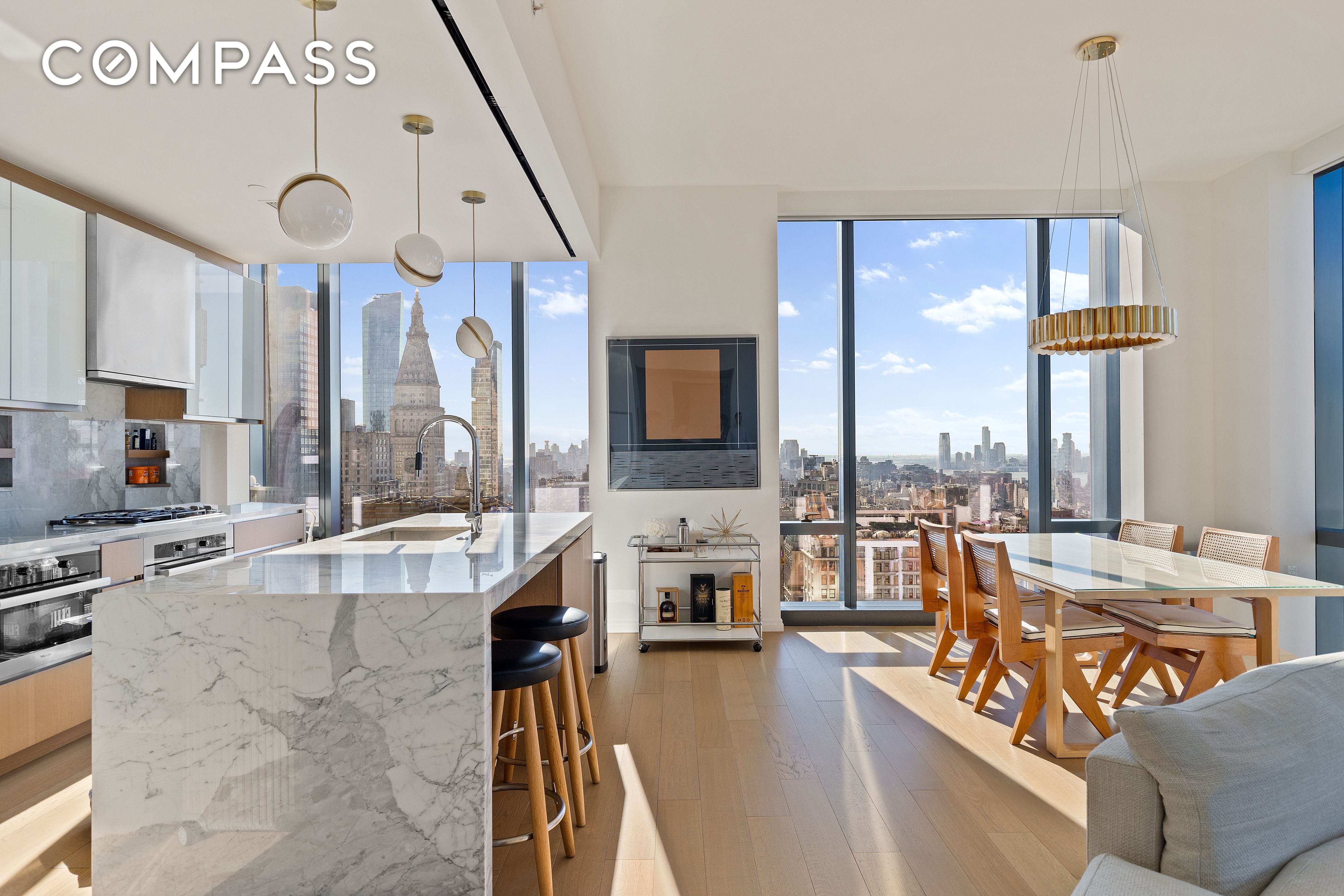 277 5th Avenue 34C, Nomad, Downtown, NYC - 2 Bedrooms  
2 Bathrooms  
5 Rooms - 