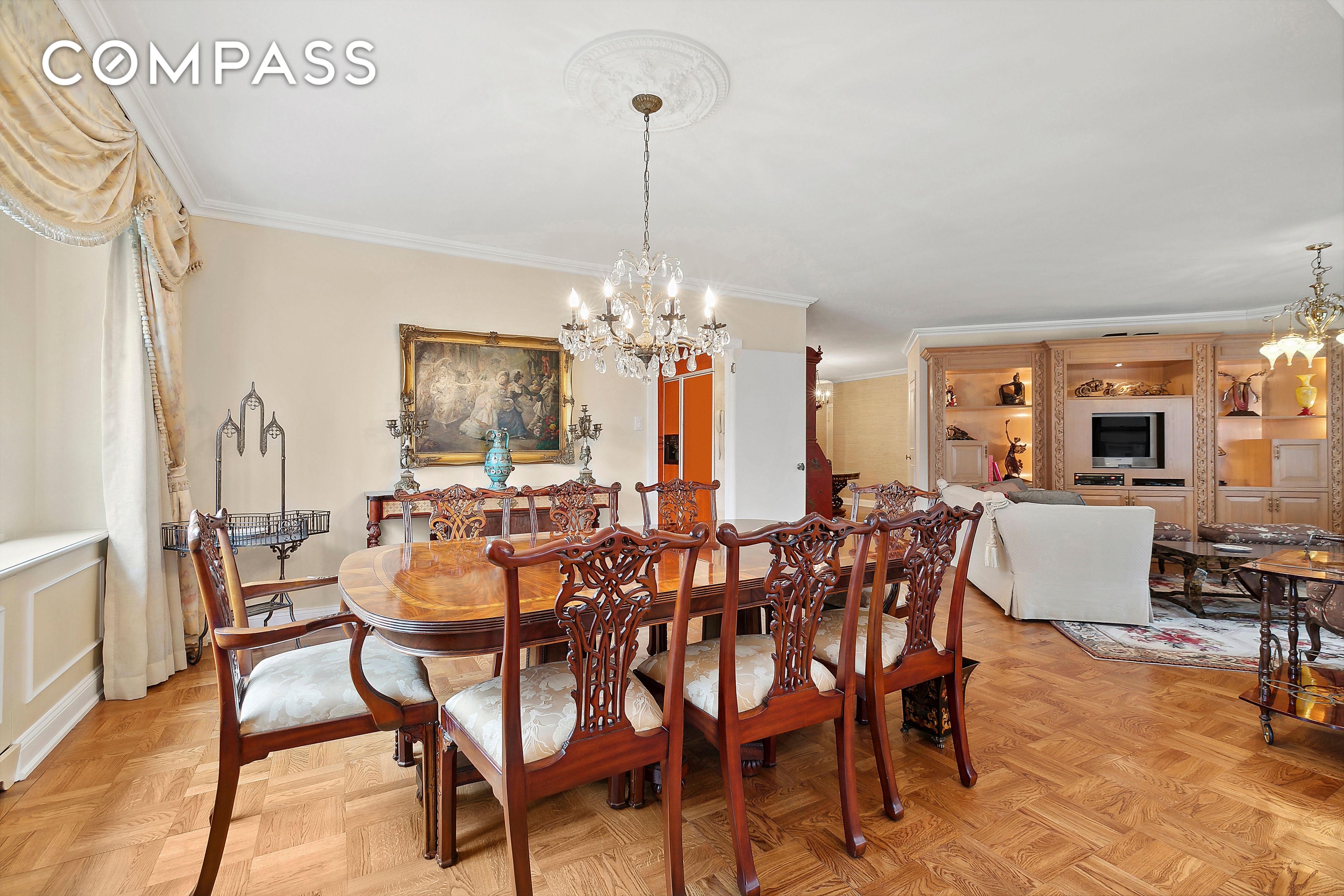 150 East 69th Street 10C, Lenox Hill, Upper East Side, NYC - 2 Bedrooms  
2 Bathrooms  
5 Rooms - 