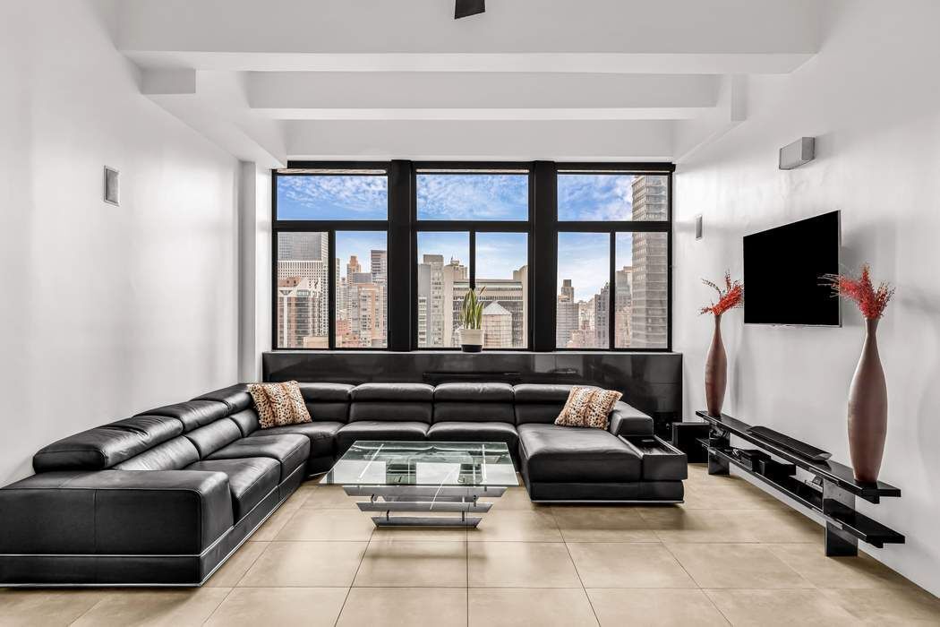 310 East 46th Street 20Ef, Turtle Bay, Midtown East, NYC - 3 Bedrooms  
3 Bathrooms  
7 Rooms - 