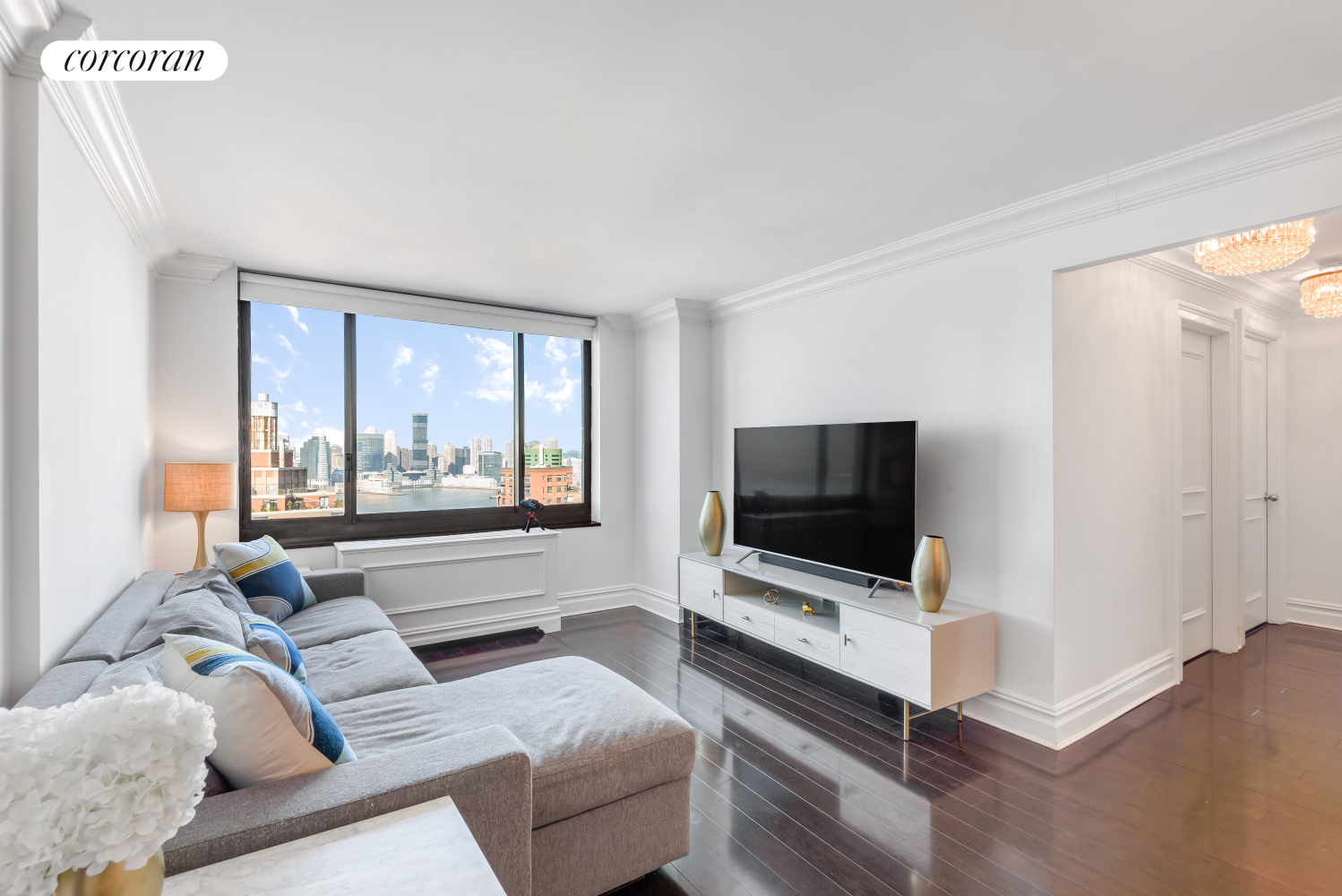 200 Rector Place 32B, Battery Park City, Downtown, NYC - 3 Bedrooms  
2 Bathrooms  
6 Rooms - 