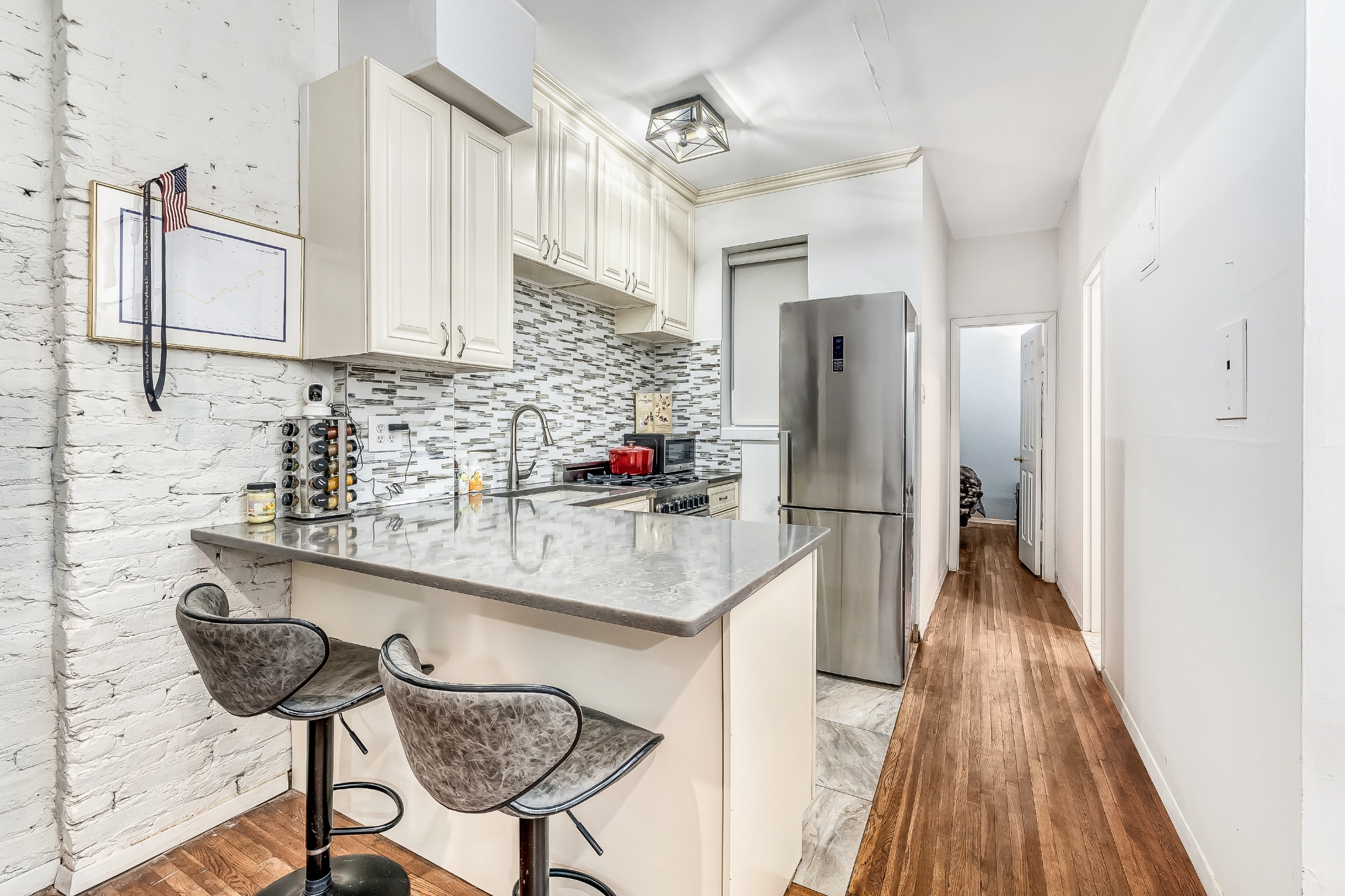 207 East 21st Street 5C, Gramercy Park, Downtown, NYC - 1 Bedrooms  
1 Bathrooms  
2 Rooms - 