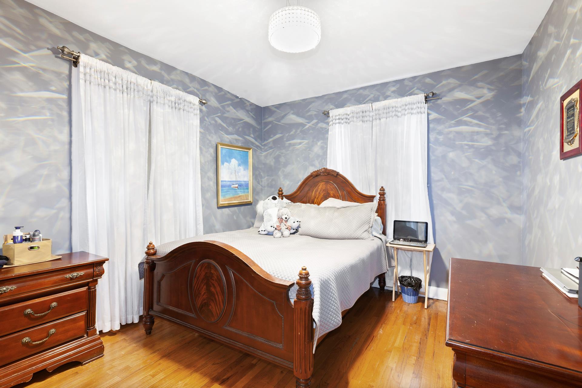 2440 Amsterdam Avenue 4K, Fort George, Upper Manhattan, NYC - 3 Bedrooms  
1 Bathrooms  
5 Rooms - 