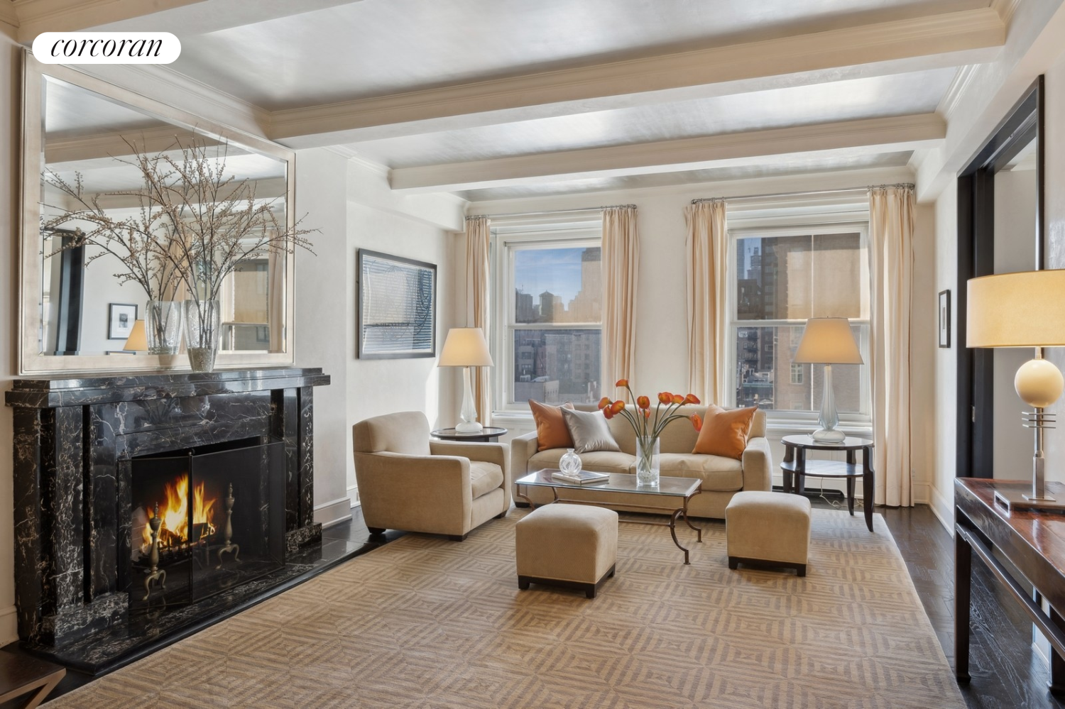 1010 5th Avenue 11D, Upper East Side, Upper East Side, NYC - 2 Bedrooms  
2.5 Bathrooms  
6 Rooms - 