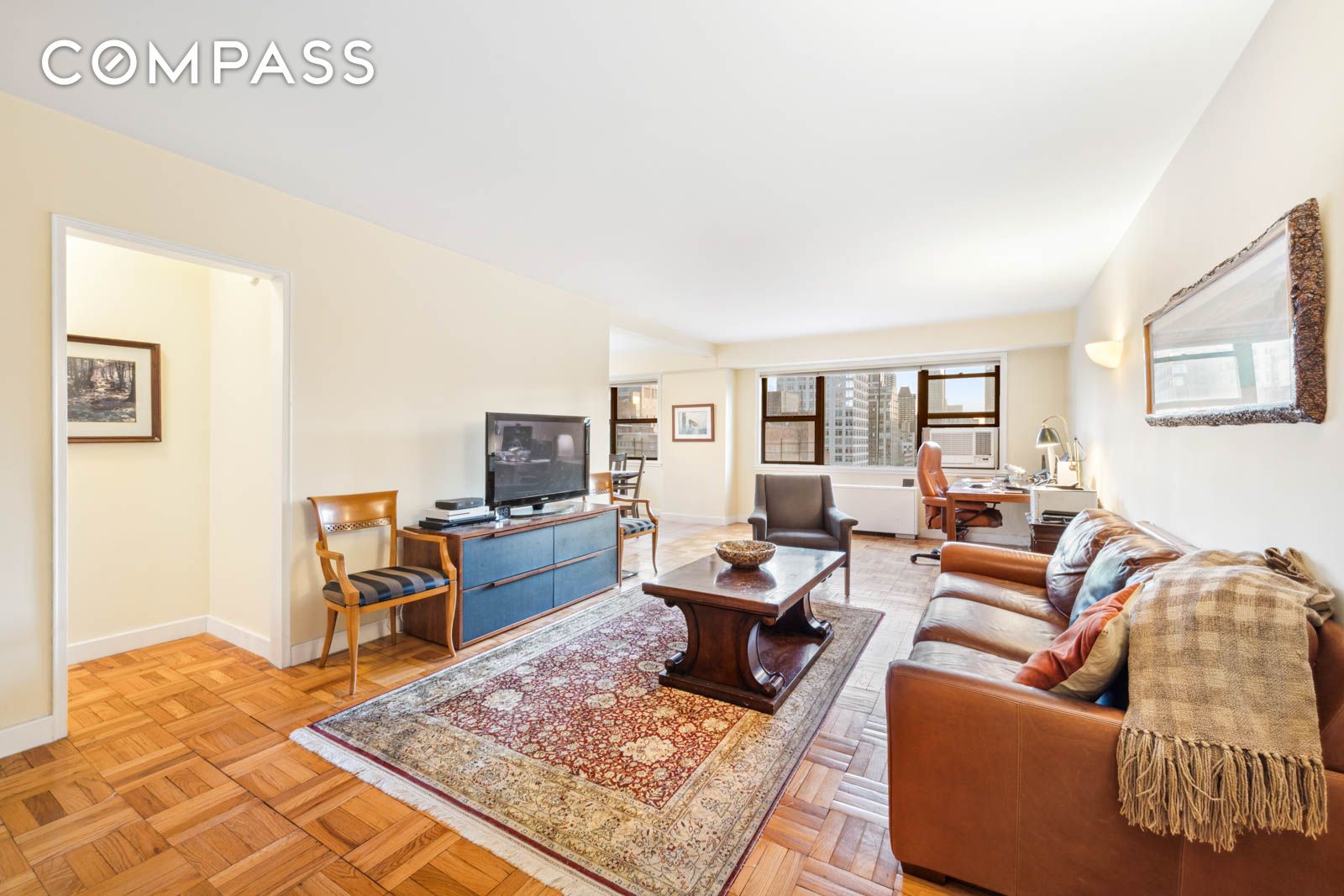 345 East 69th Street 16F, Lenox Hill, Upper East Side, NYC - 2 Bedrooms  
2 Bathrooms  
5 Rooms - 