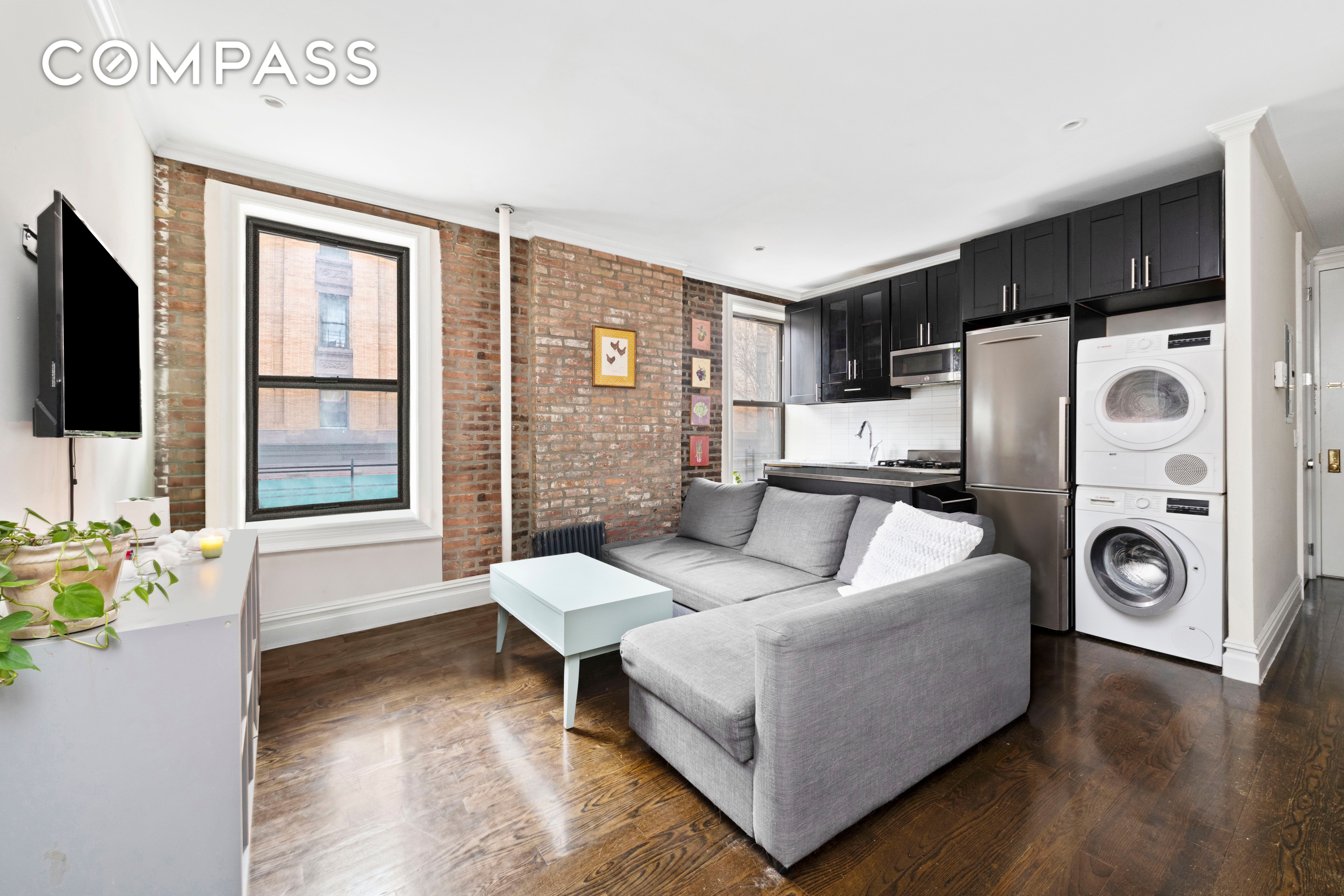 170 West 83rd Street 2W, Upper West Side, Upper West Side, NYC - 4 Bedrooms  
2 Bathrooms  
6 Rooms - 