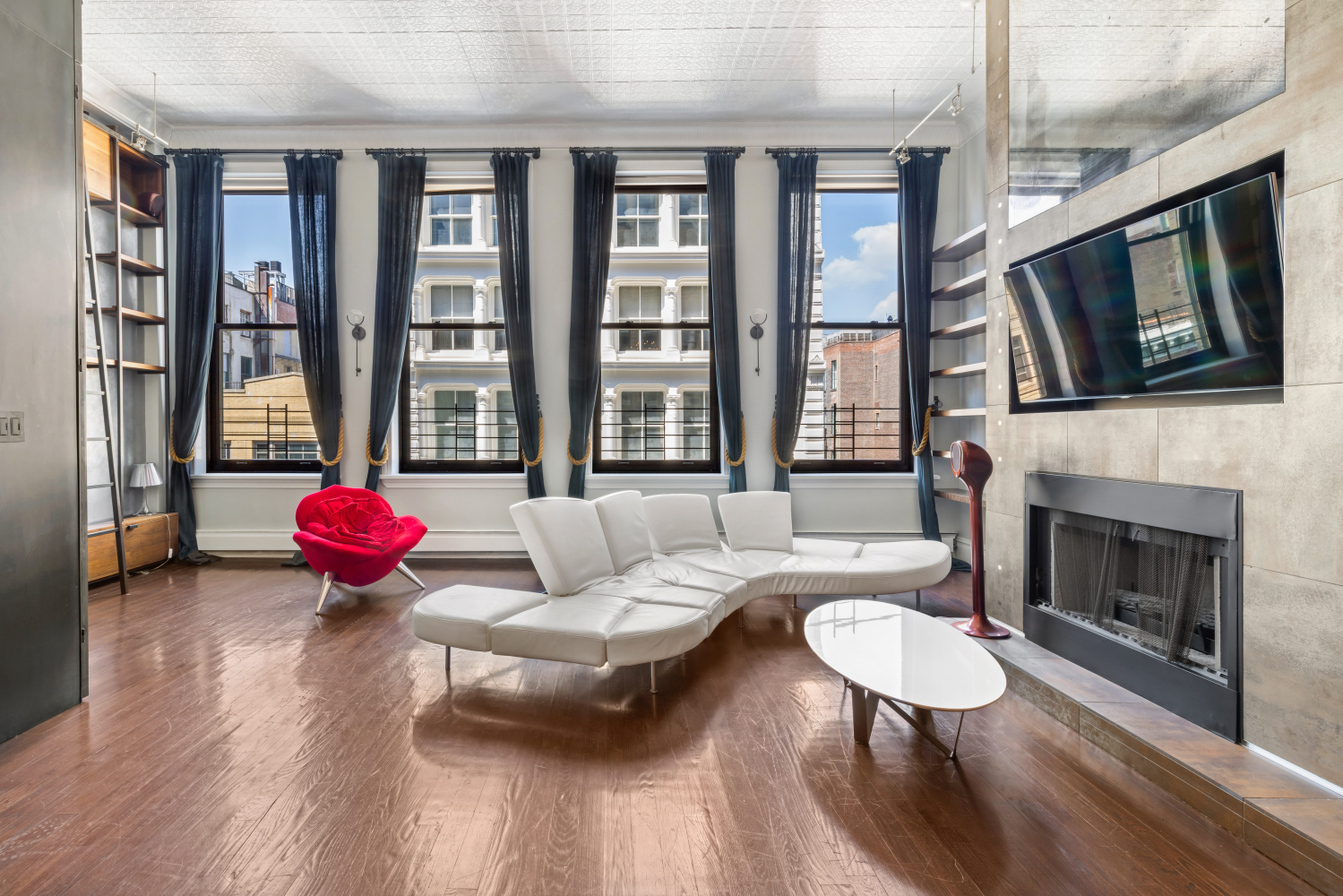 46 Mercer Street 4W, Soho, Downtown, NYC - 3 Bedrooms  
3 Bathrooms  
9 Rooms - 